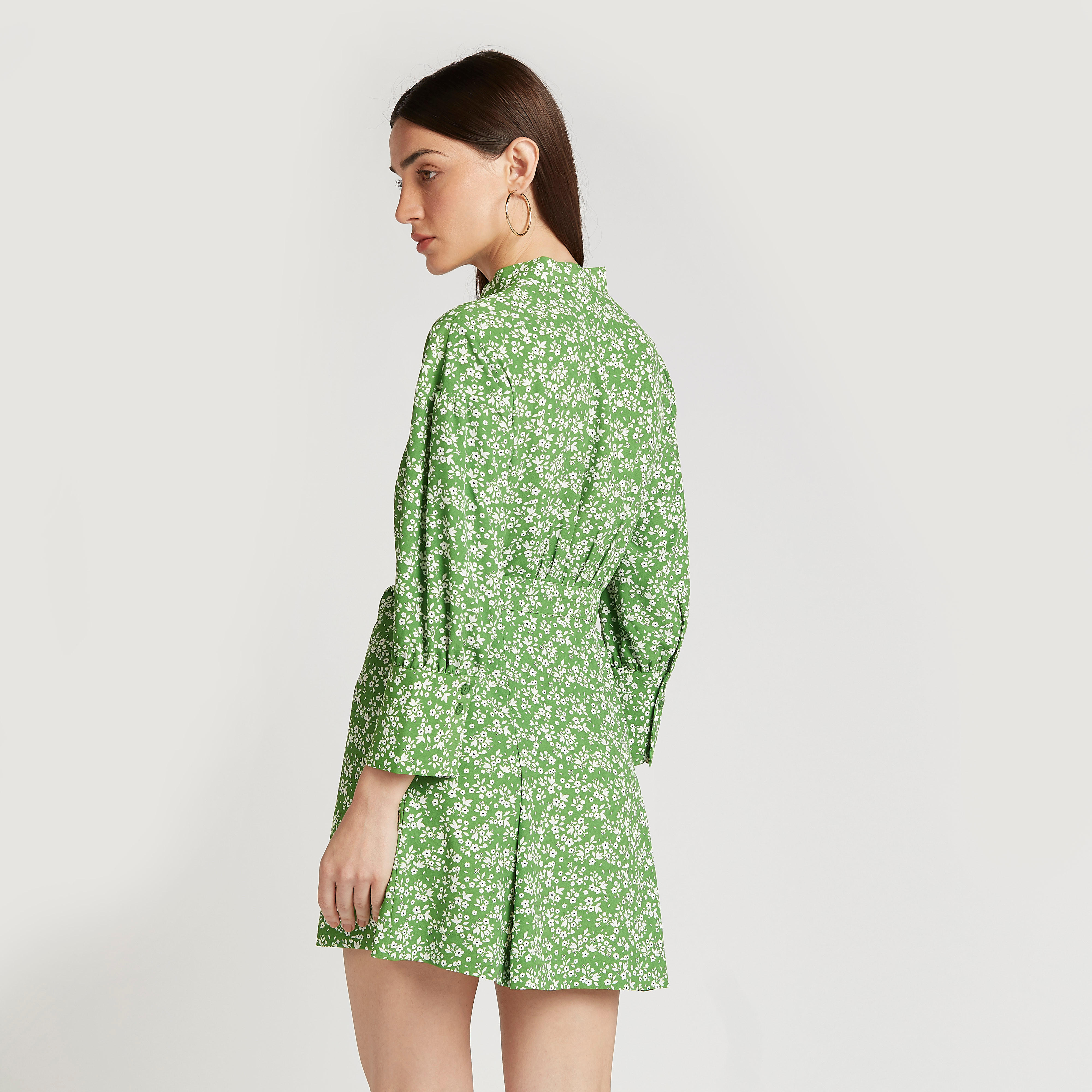 فستان قصير واسع بأكمام طويلة وربطة عنق وطبعات أزهار-women-clothing-dresses-image-4