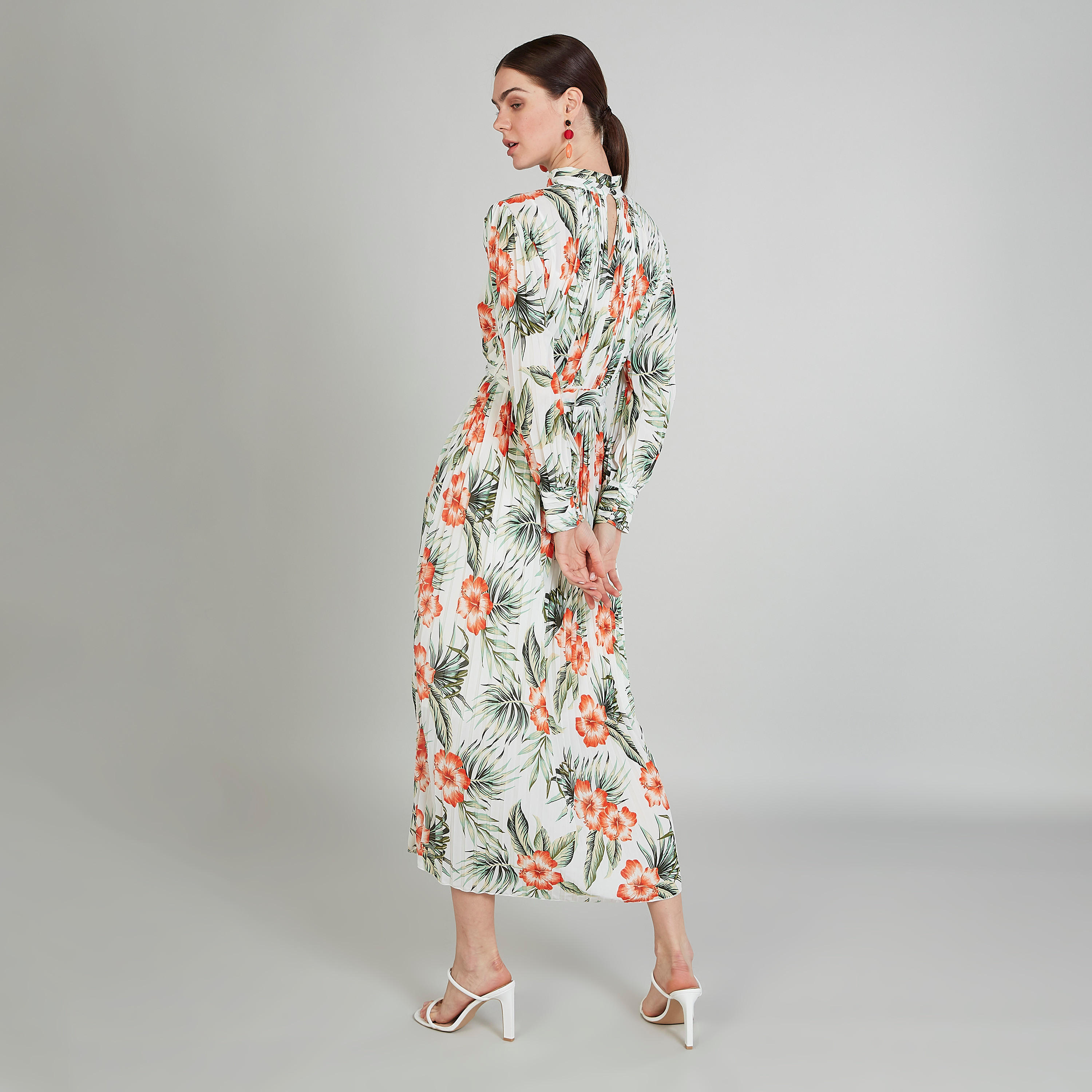 فستان إيه لاين ميدي بياقة مستديرة وأكمام طويلة وطبعات أزهار-women-clothing-dresses-image-4