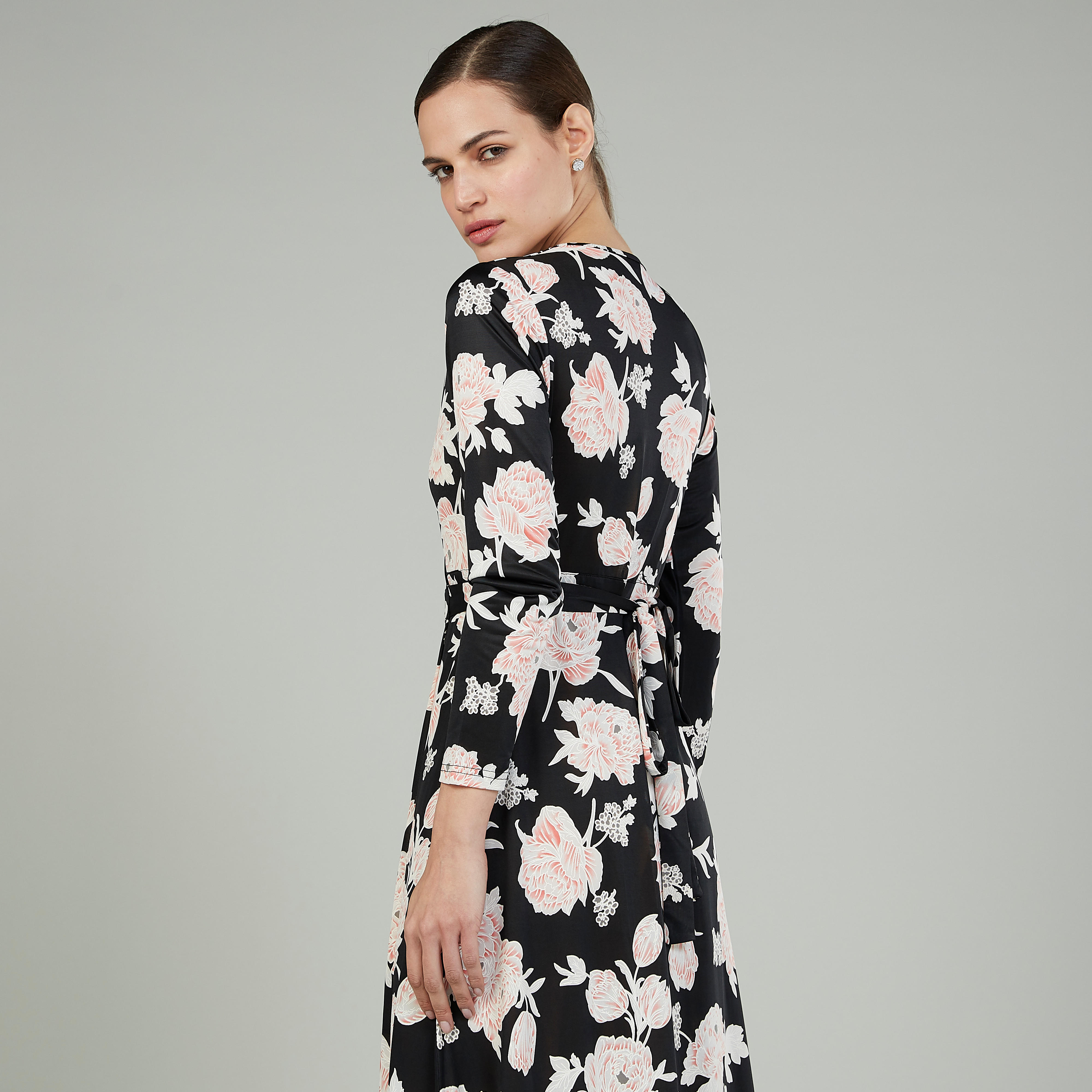 فستان طويل إيه لاين بياقة V وأكمام 3/4 و طبعات أزهار-women-clothing-dresses-image-5