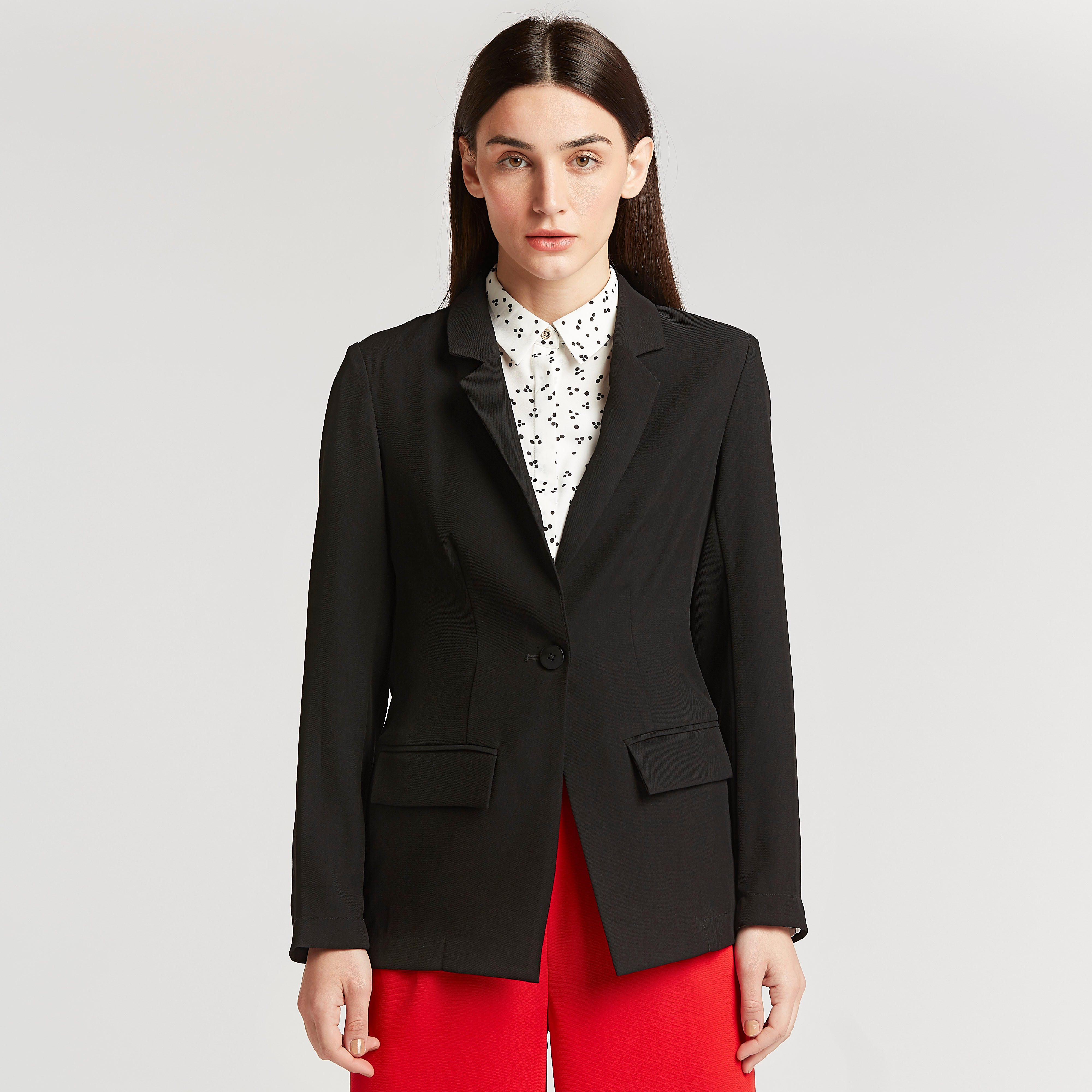 جاكيت بليزر رسمي سادة بجيوب بطيّة-women-clothing-coatsandjackets-blazers-image-5