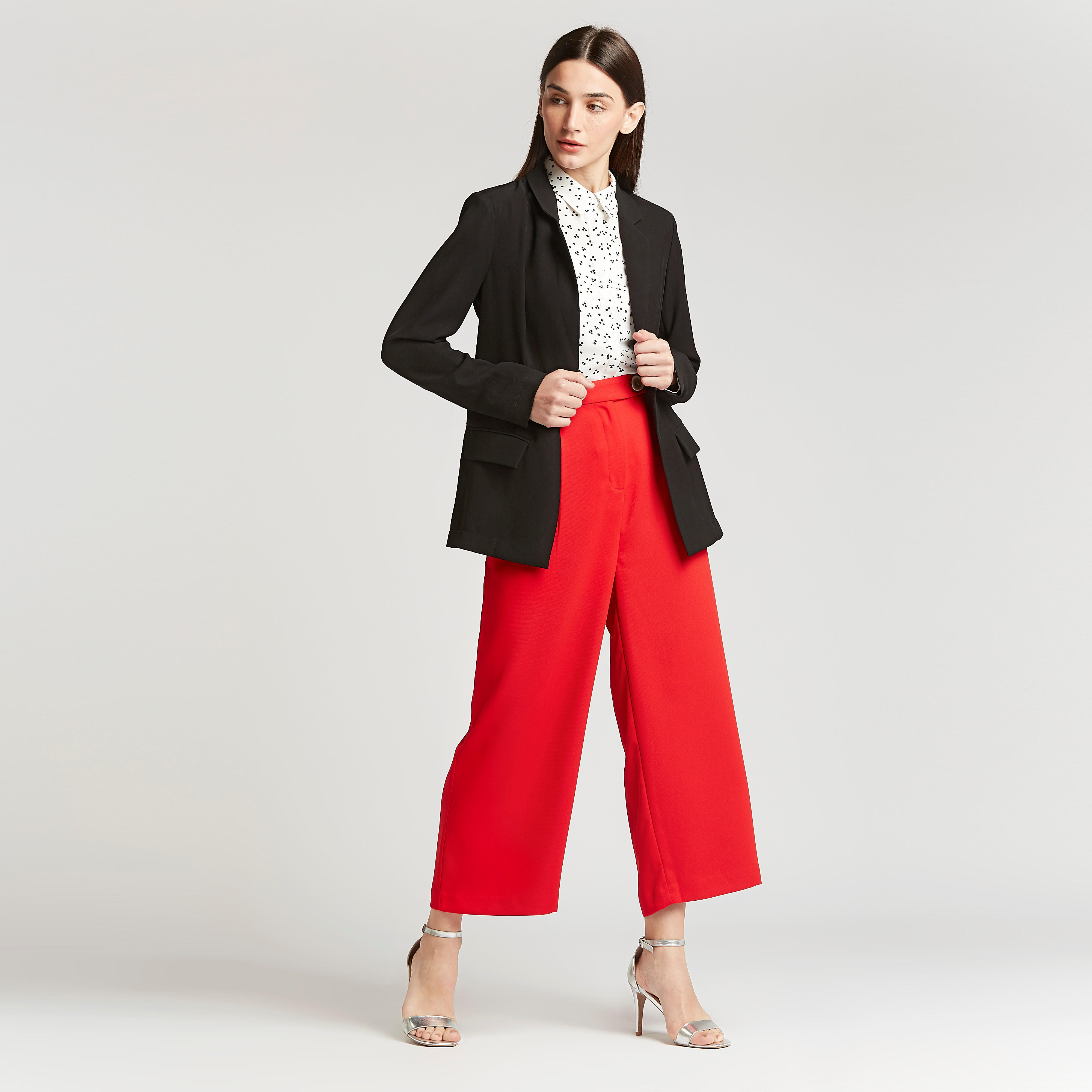 جاكيت بليزر رسمي سادة بجيوب بطيّة-women-clothing-coatsandjackets-blazers-image-4