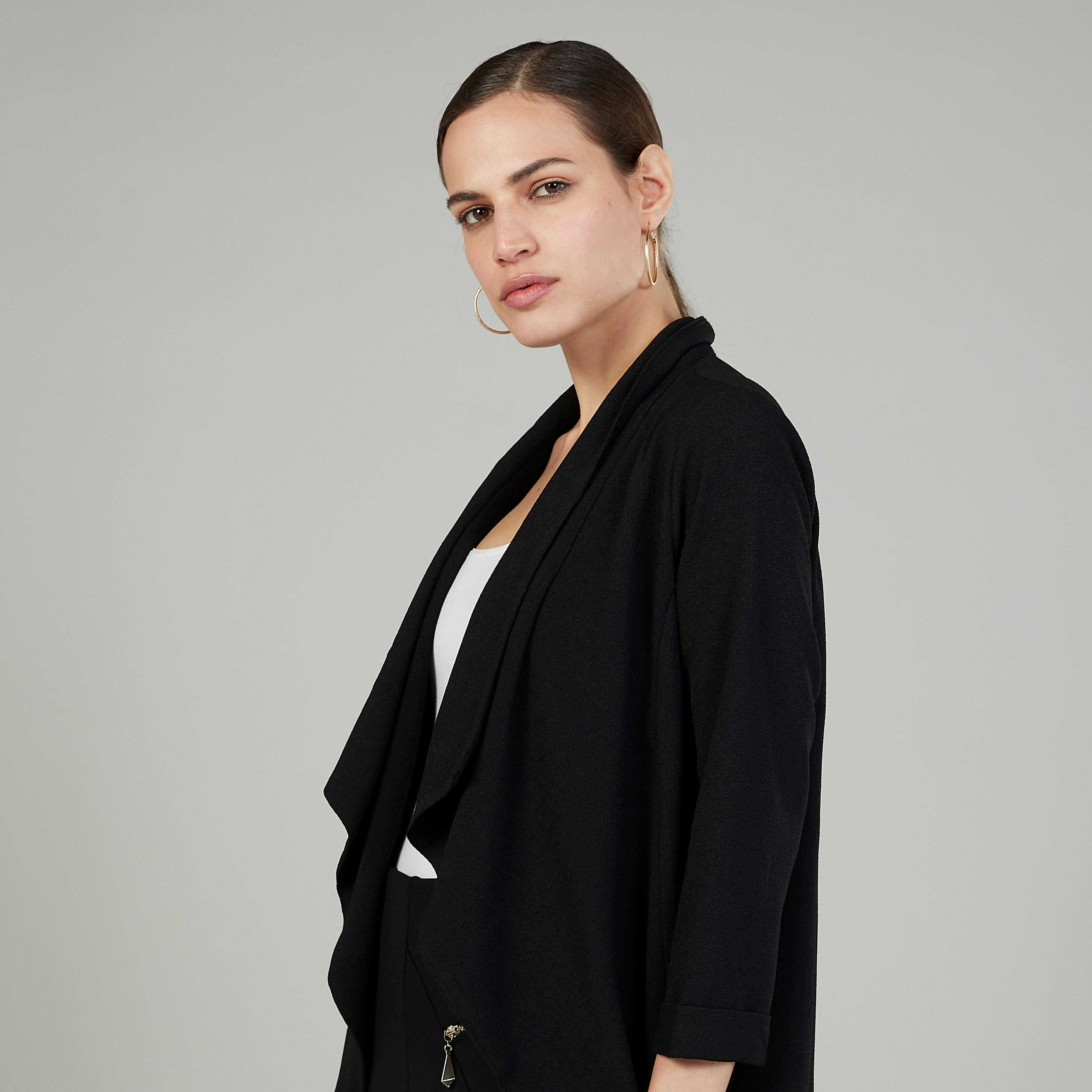 Sustainable Slim Fit Plain Blazer with 3/4 Sleeves-women-clothing-coatsandjackets-blazers-image-3