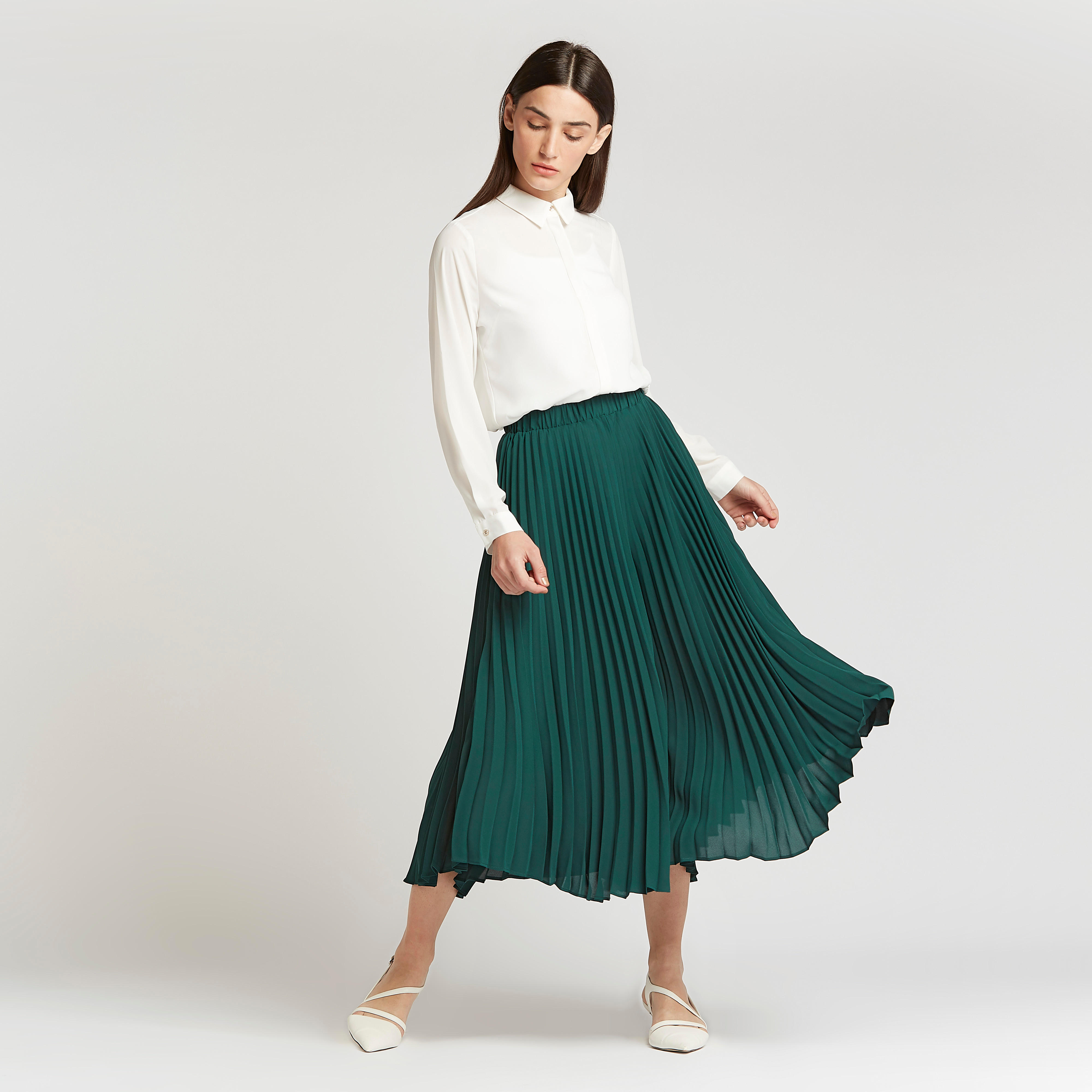 بنطلون قصير بارز الملمس بخصر مطاطي متوسط الارتفاع-women-clothing-bottoms-trousers-image-5