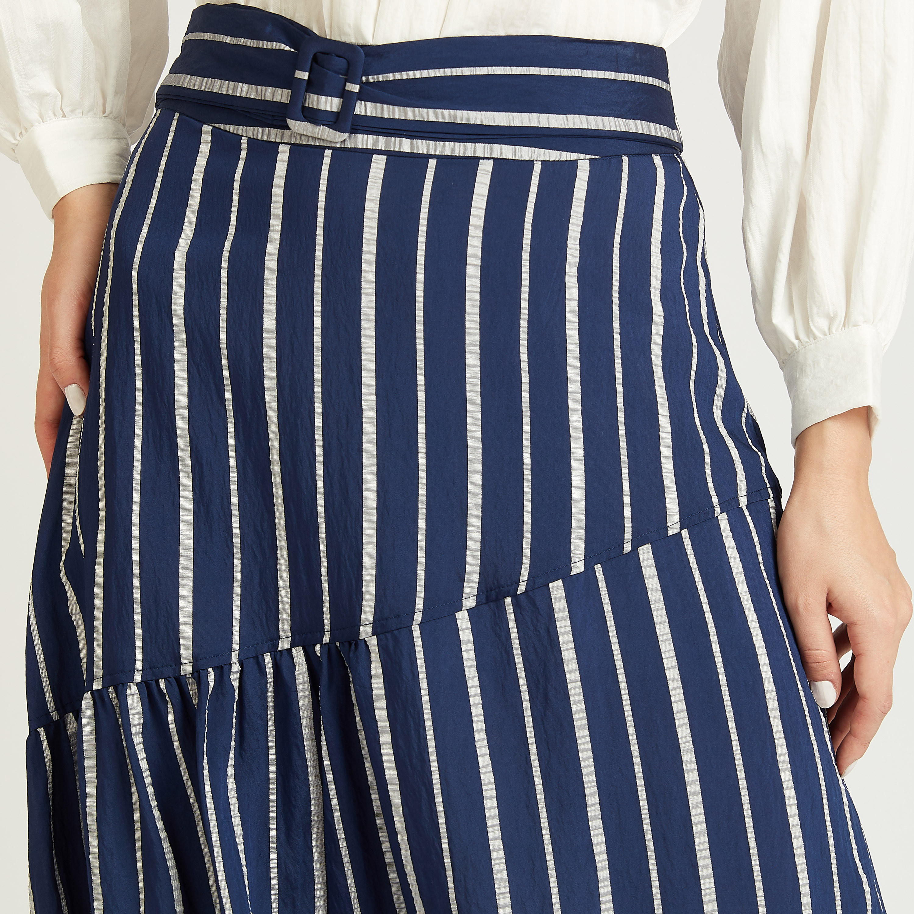تنورة إيه لاين طويلة مخططة وحواف غير مستوية وحزام-women-clothing-bottoms-skirts-image-2