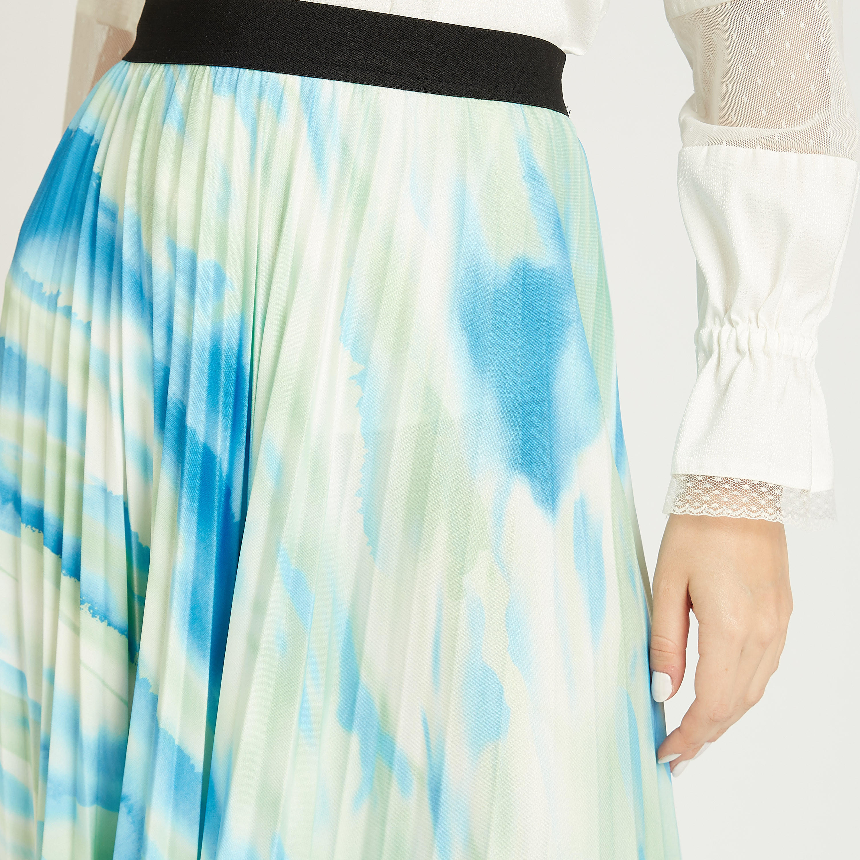 تنورة إيه لاين طويلة بخصر مطّاطي بثنيا وطبعات-women-clothing-bottoms-skirts-image-3