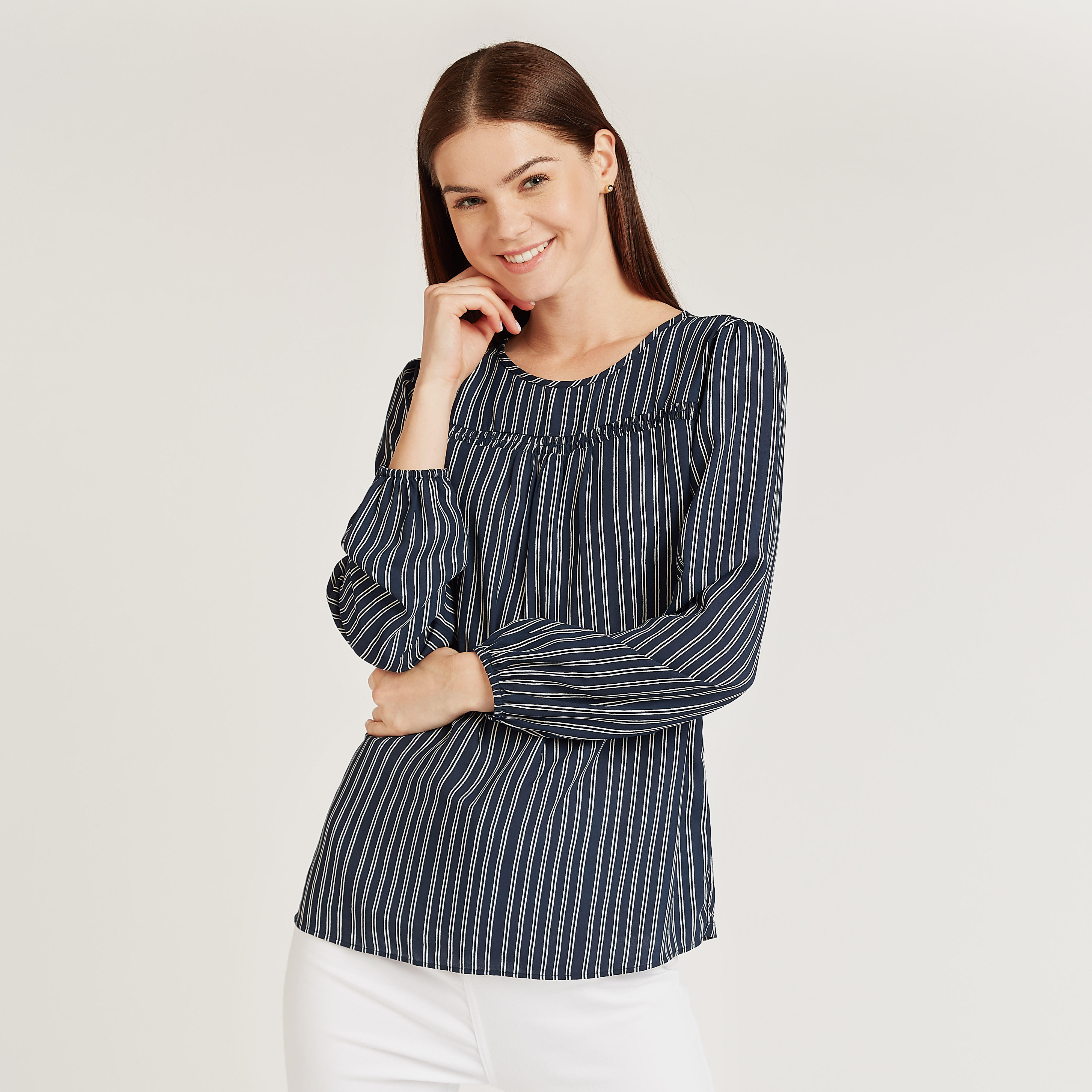بلوزة مستدامة مقلّمة بياقة مستديرة وأكمام طويلة-women-clothing-shirtsandblouses-blouses-image-1