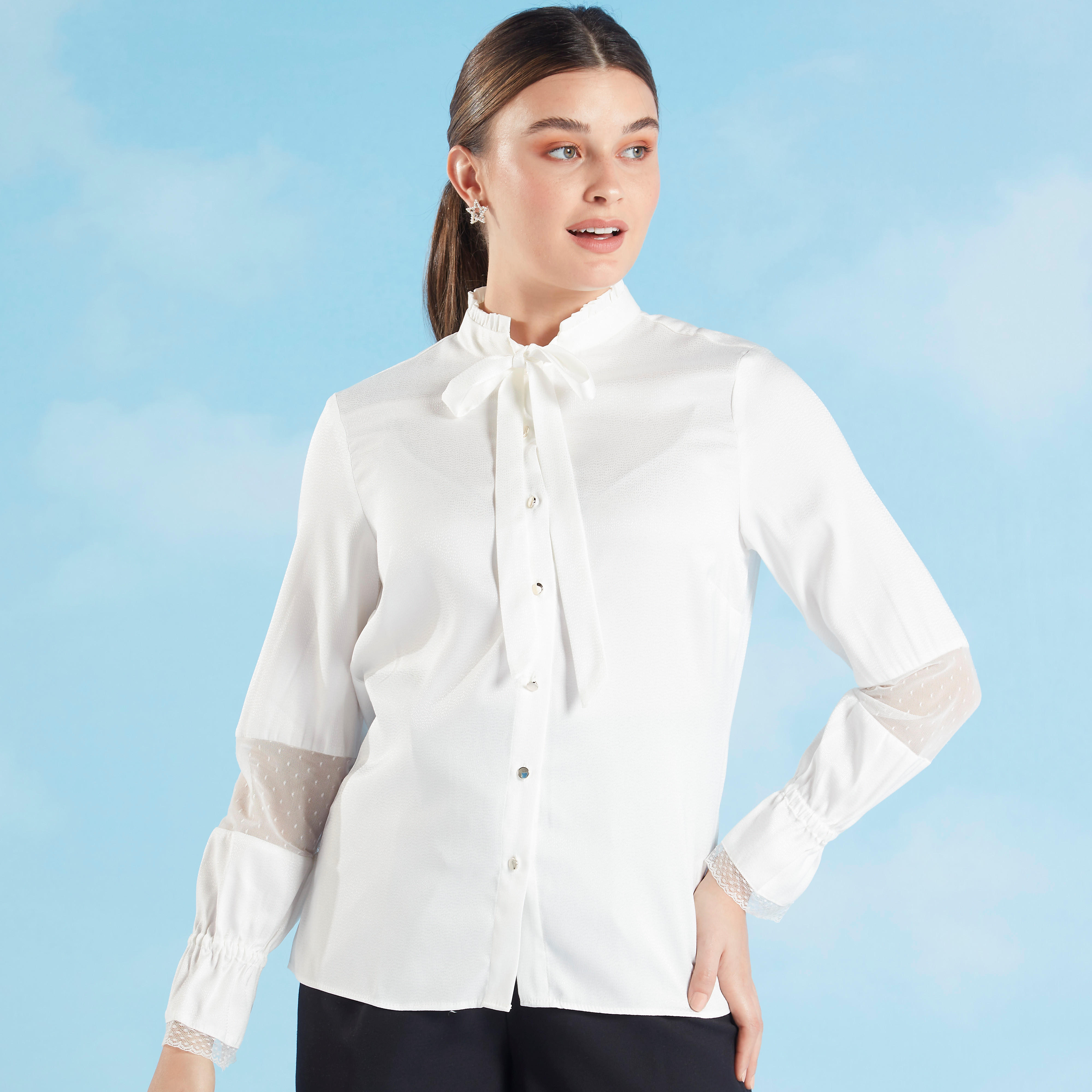 قميص سادة بأكمام طويلة وربطة عنق وتفاصيل دانتيل-women-clothing-shirtsandblouses-shirts-image-1