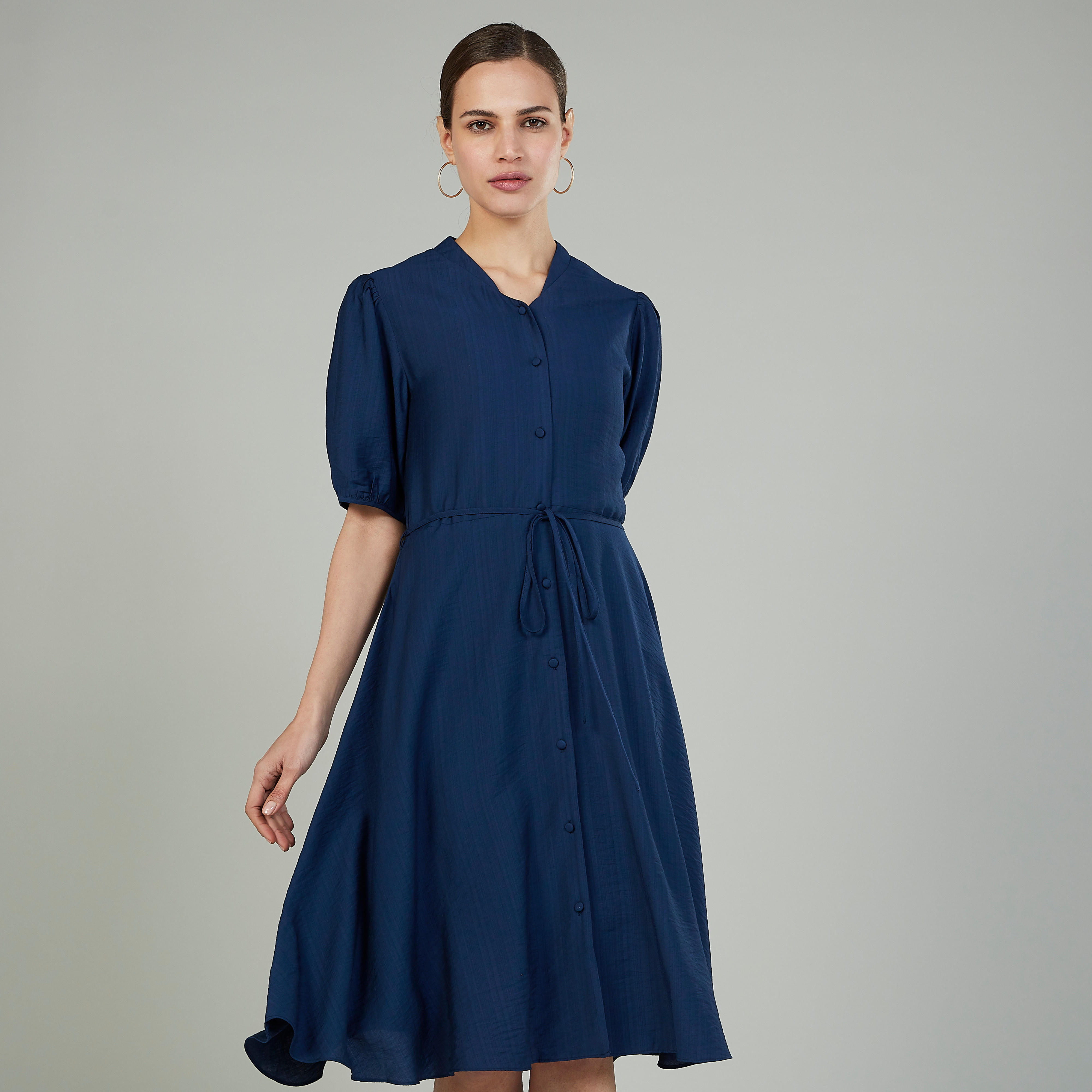 قميص فستان سادة بأكمام قصيرة وأربطة-women-clothing-dresses-image-1