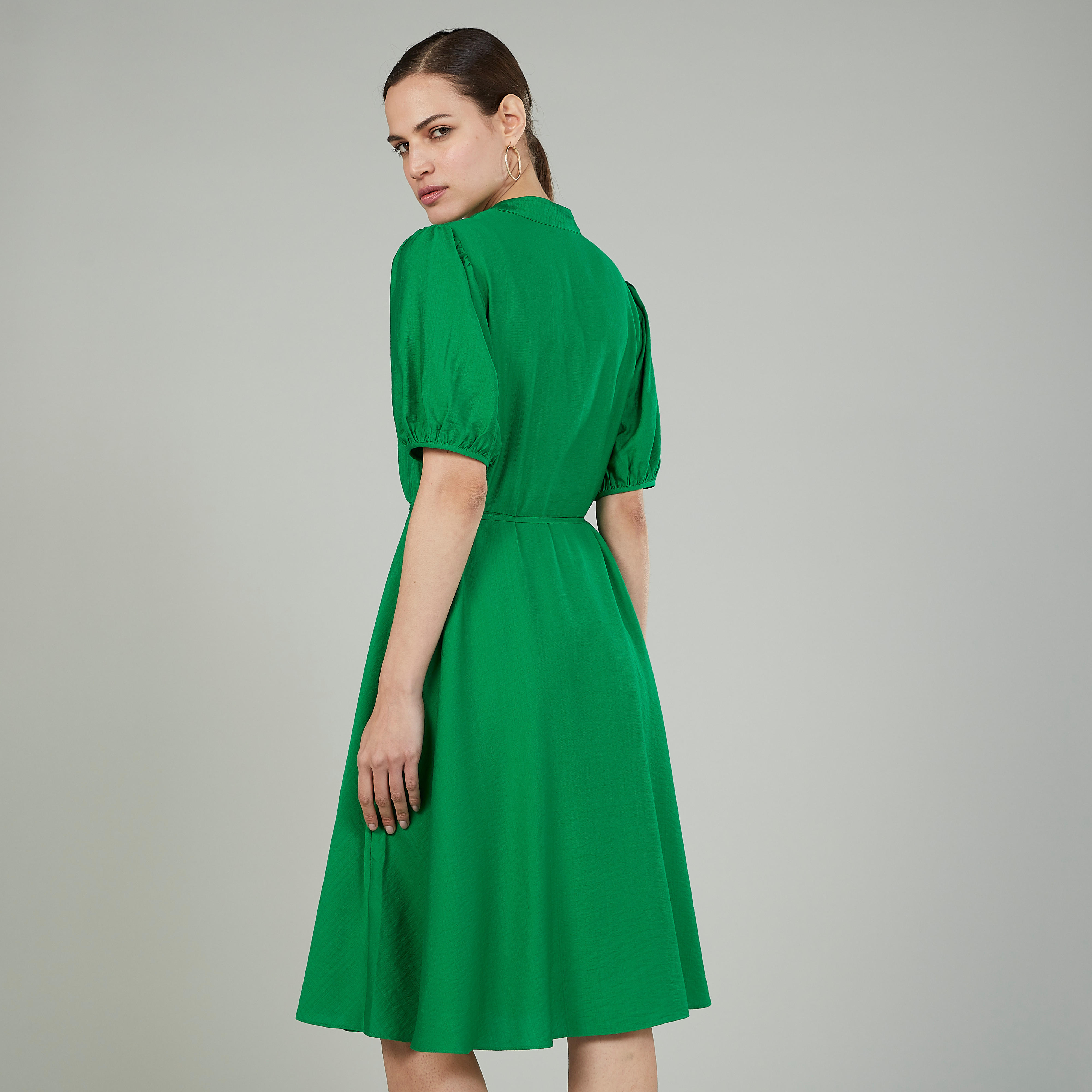 قميص فستان سادة بأكمام قصيرة وأربطة-women-clothing-dresses-image-13