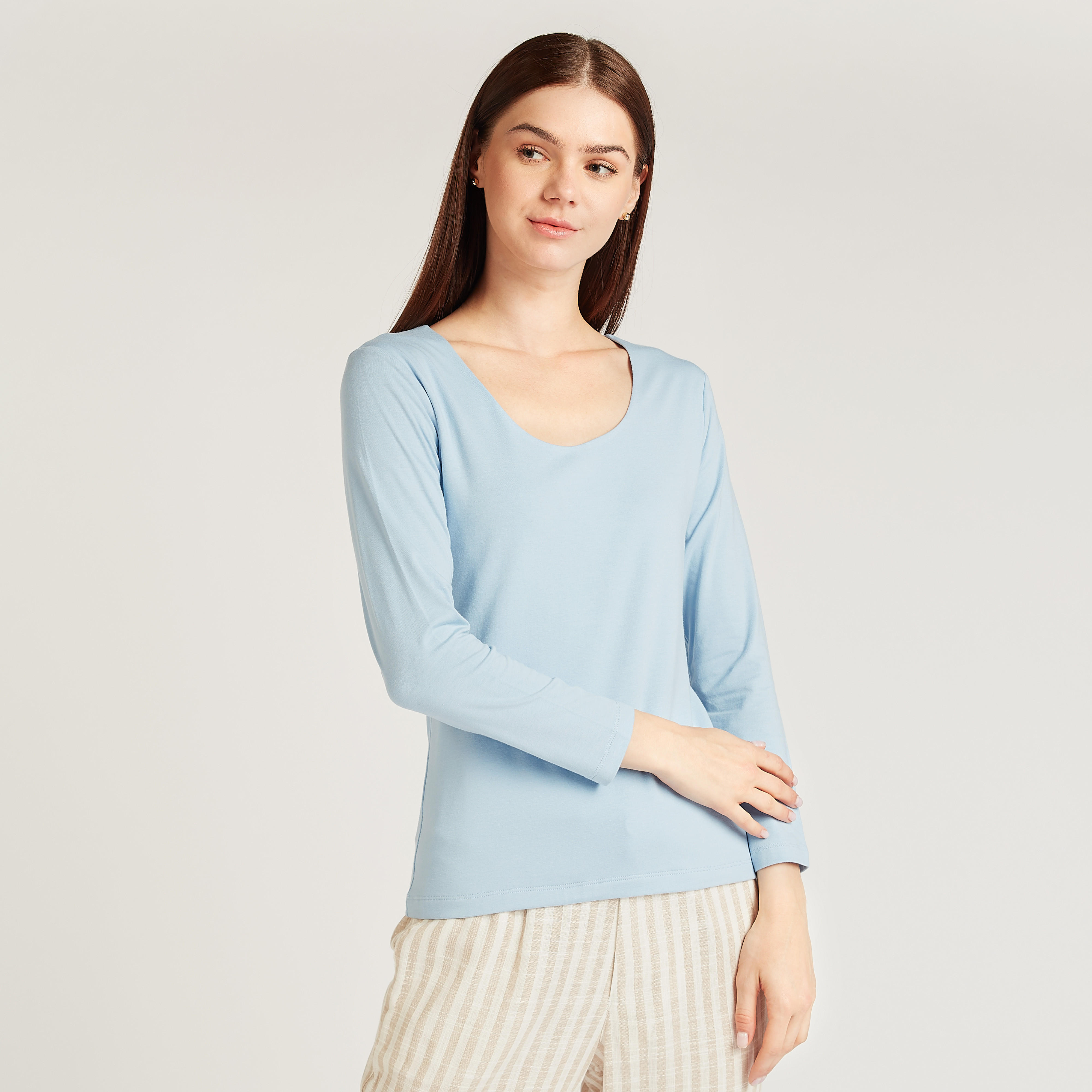 تيشيرت سادة بياقة عميقة وأكمام طويلة-women-clothing-tshirts-image-5