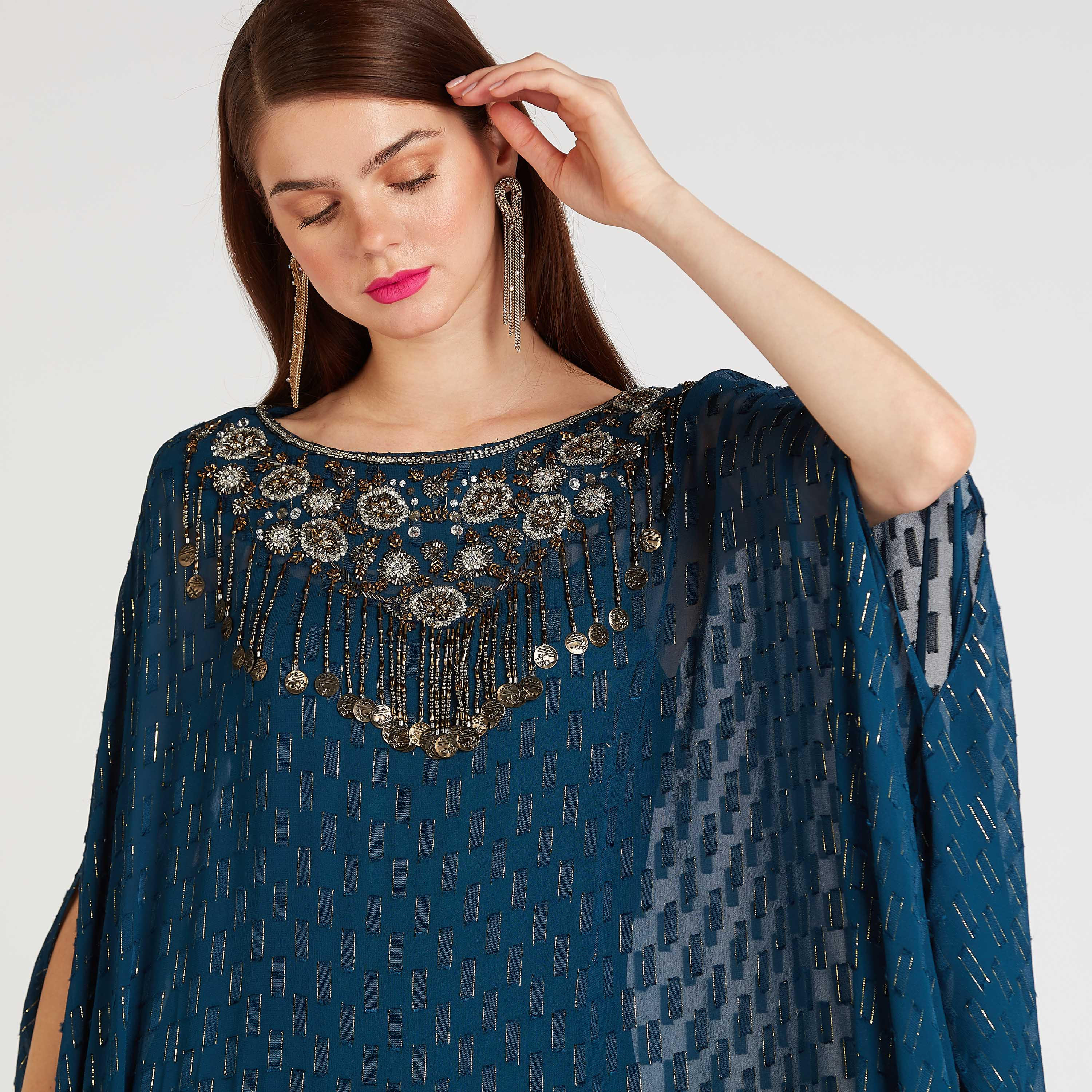 فستان قفطان إيه لاين طويل مزيّن بأكمام كاب-women-clothing-dresses-image-7