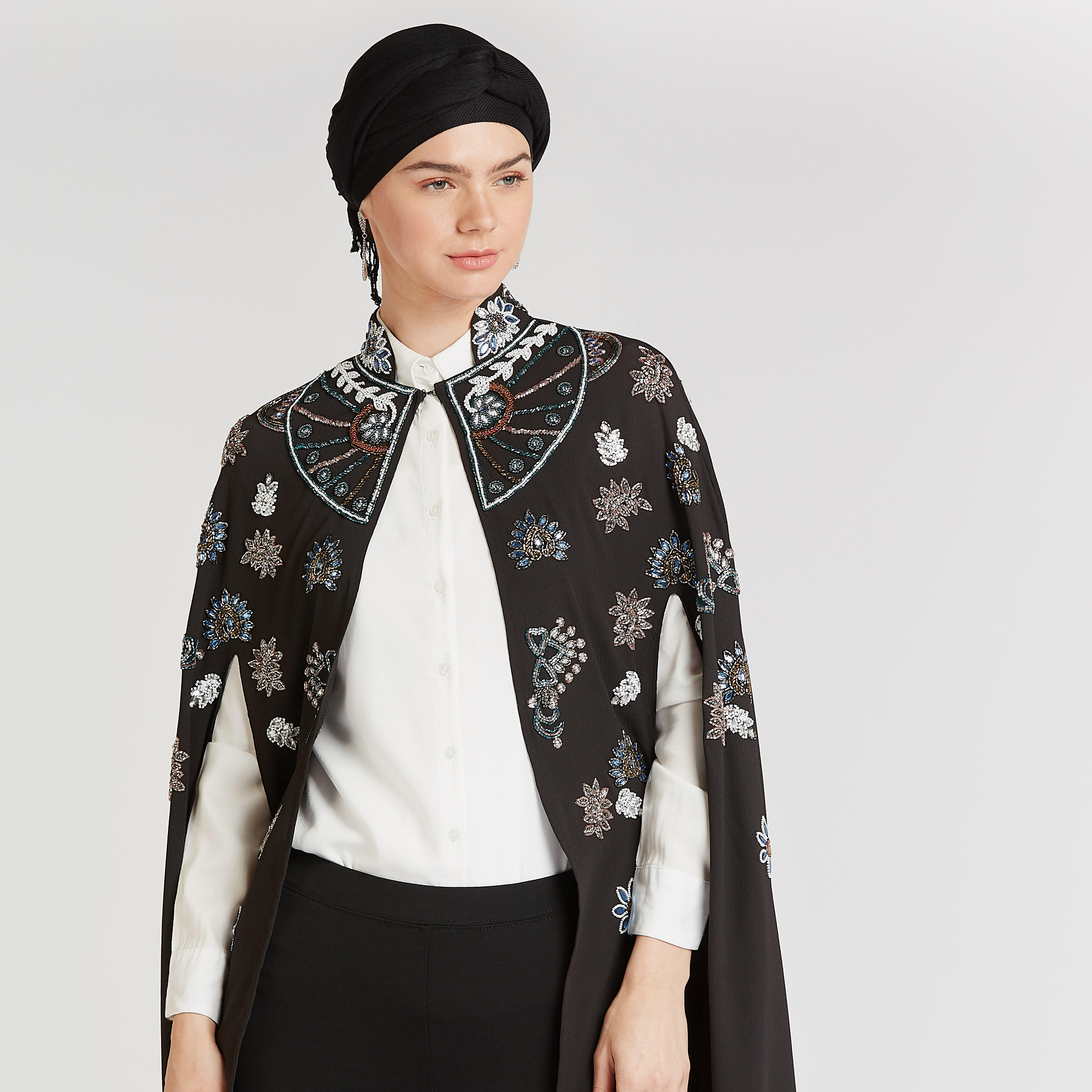 جاكيت مزيّن بأكمام كاب-women-winterwear-coatsandjackets-jackets-image-2