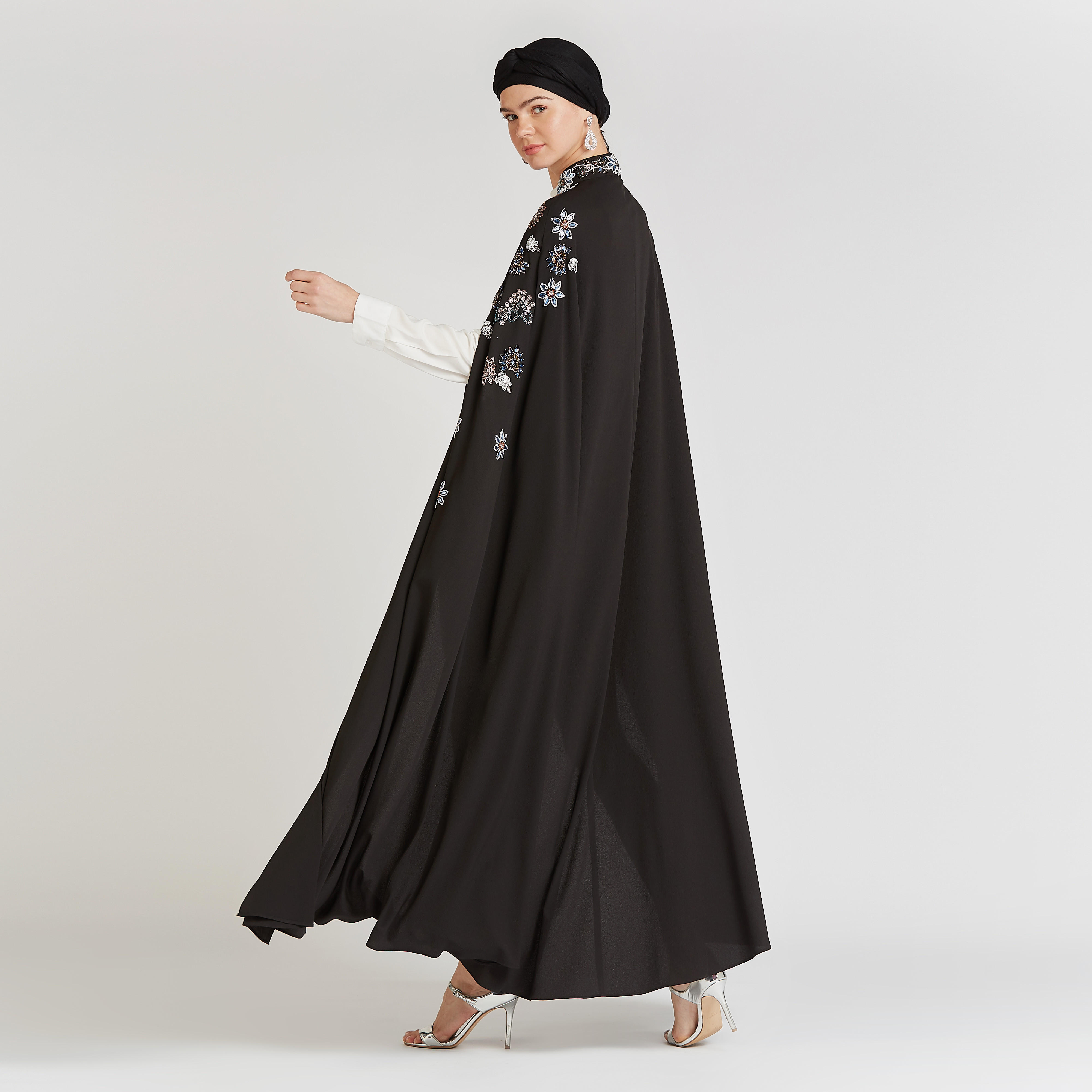 جاكيت مزيّن بأكمام كاب-women-winterwear-coatsandjackets-jackets-image-1