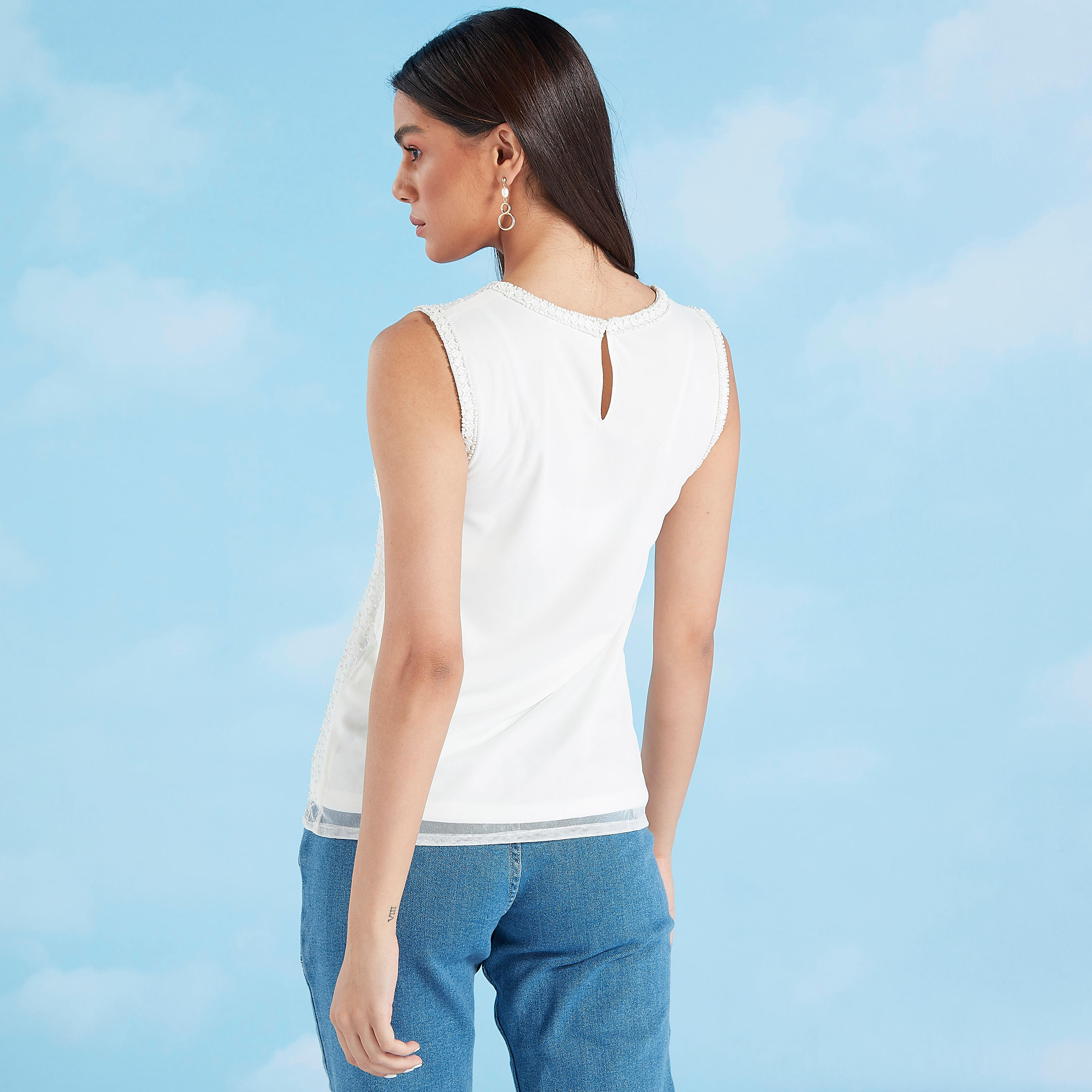 بلوزة مزينة دون أكمام بياقة ضيقة-women-clothing-shirtsandblouses-blouses-image-1