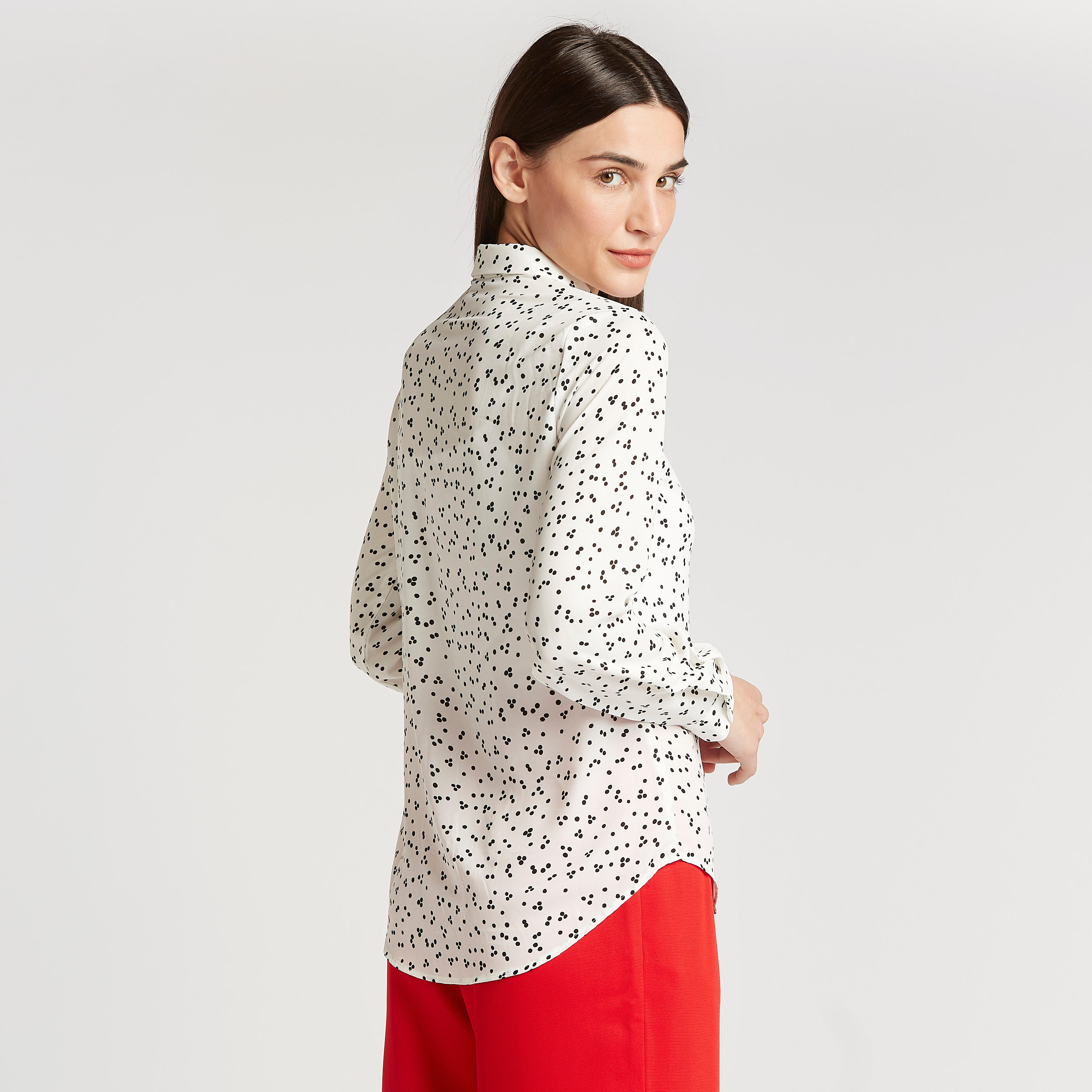 قميص بطبعات بأكمام طويلة ووصلة أزرار مخفية-women-clothing-shirtsandblouses-shirts-image-4