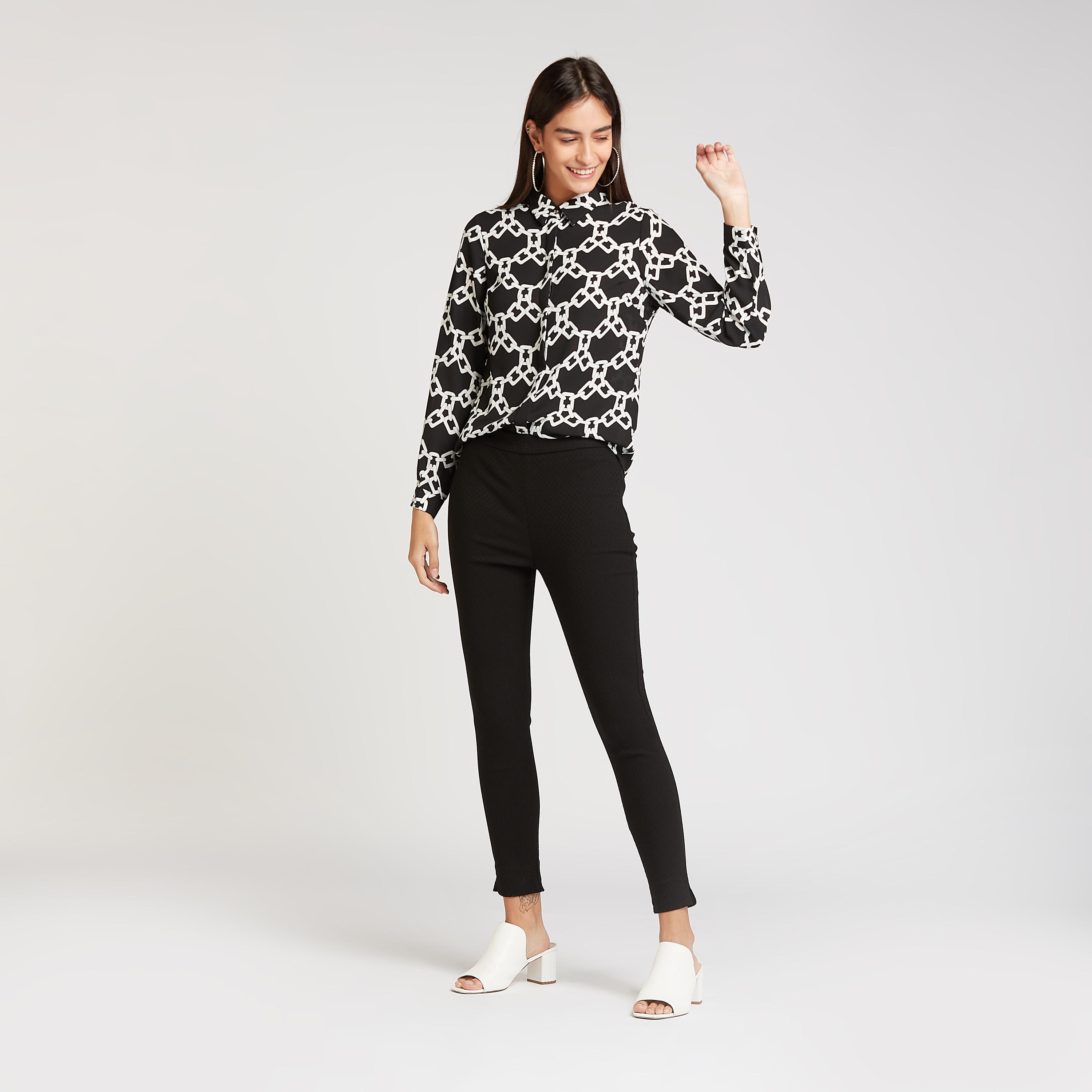 بلوزة بياقة عادية وطبعات وأكمام طويلة-women-clothing-shirtsandblouses-blouses-image-5
