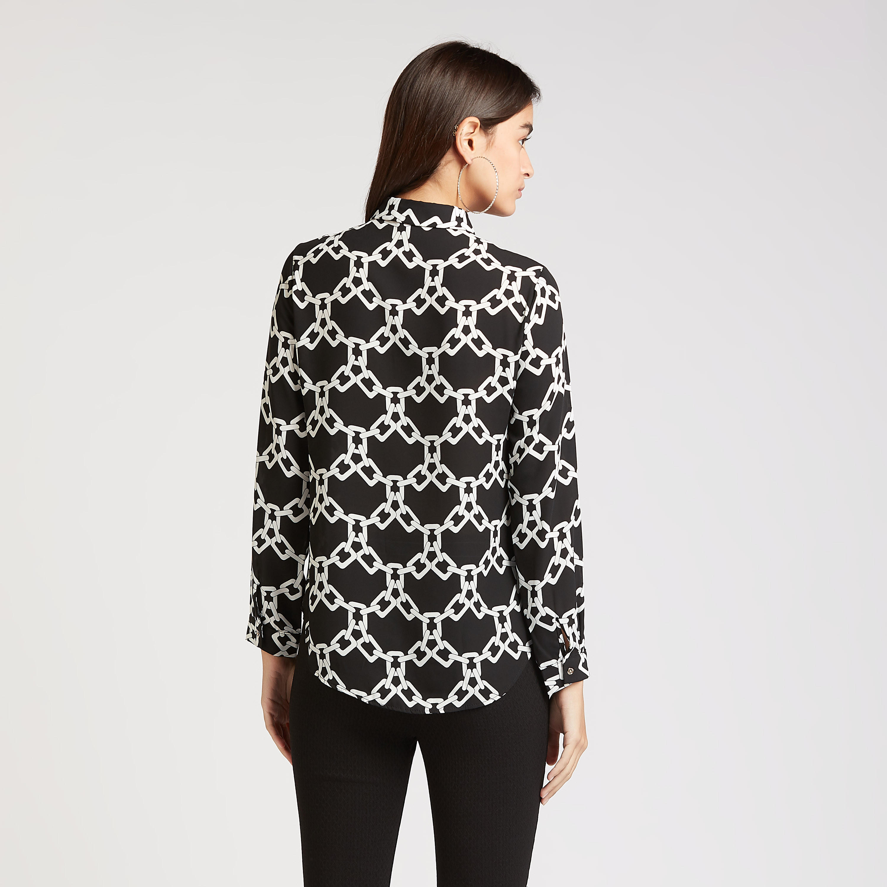بلوزة بياقة عادية وطبعات وأكمام طويلة-women-clothing-shirtsandblouses-blouses-image-2
