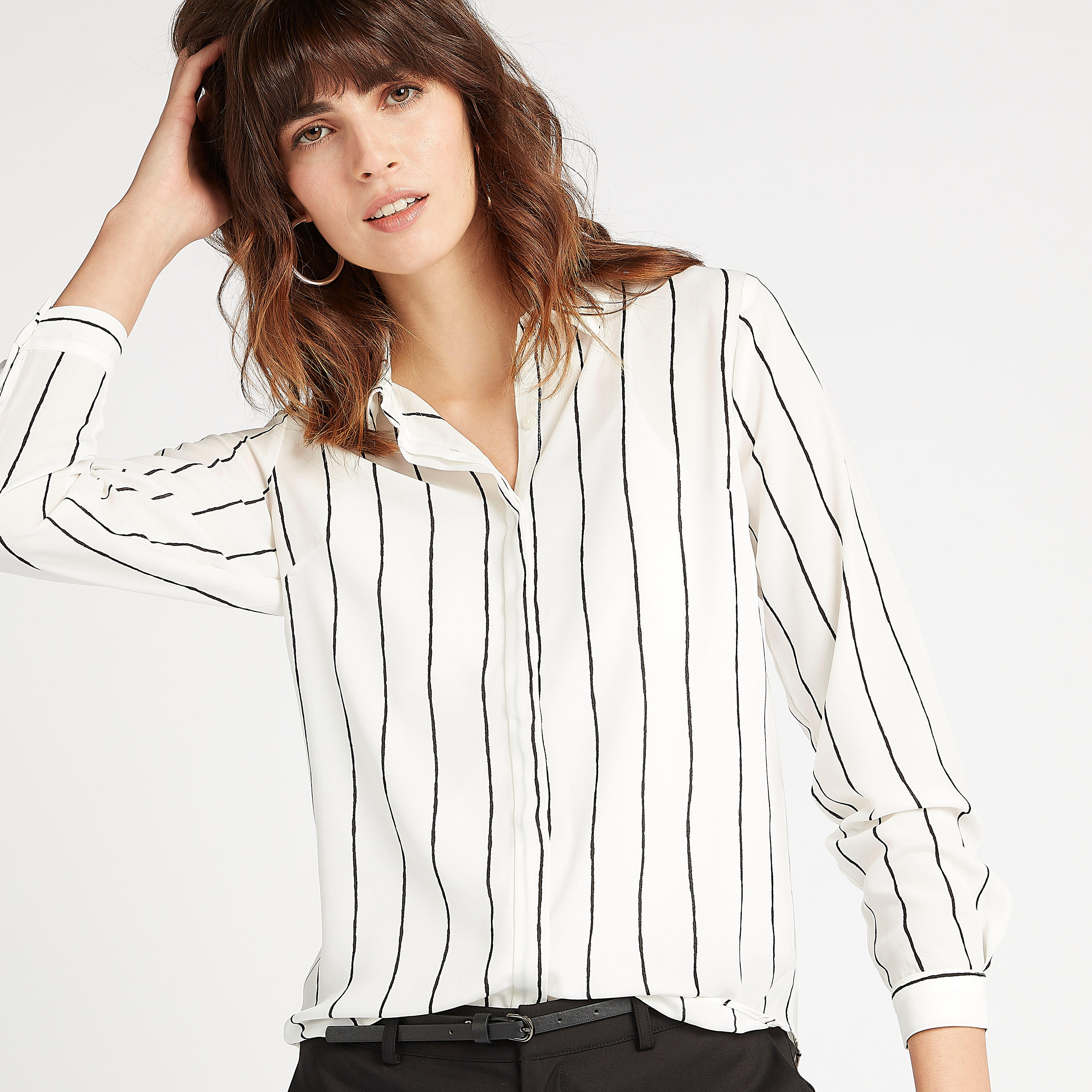 قميص مقلّم بياقة عادية وأكمام طويلة-women-clothing-shirtsandblouses-shirts-image-1