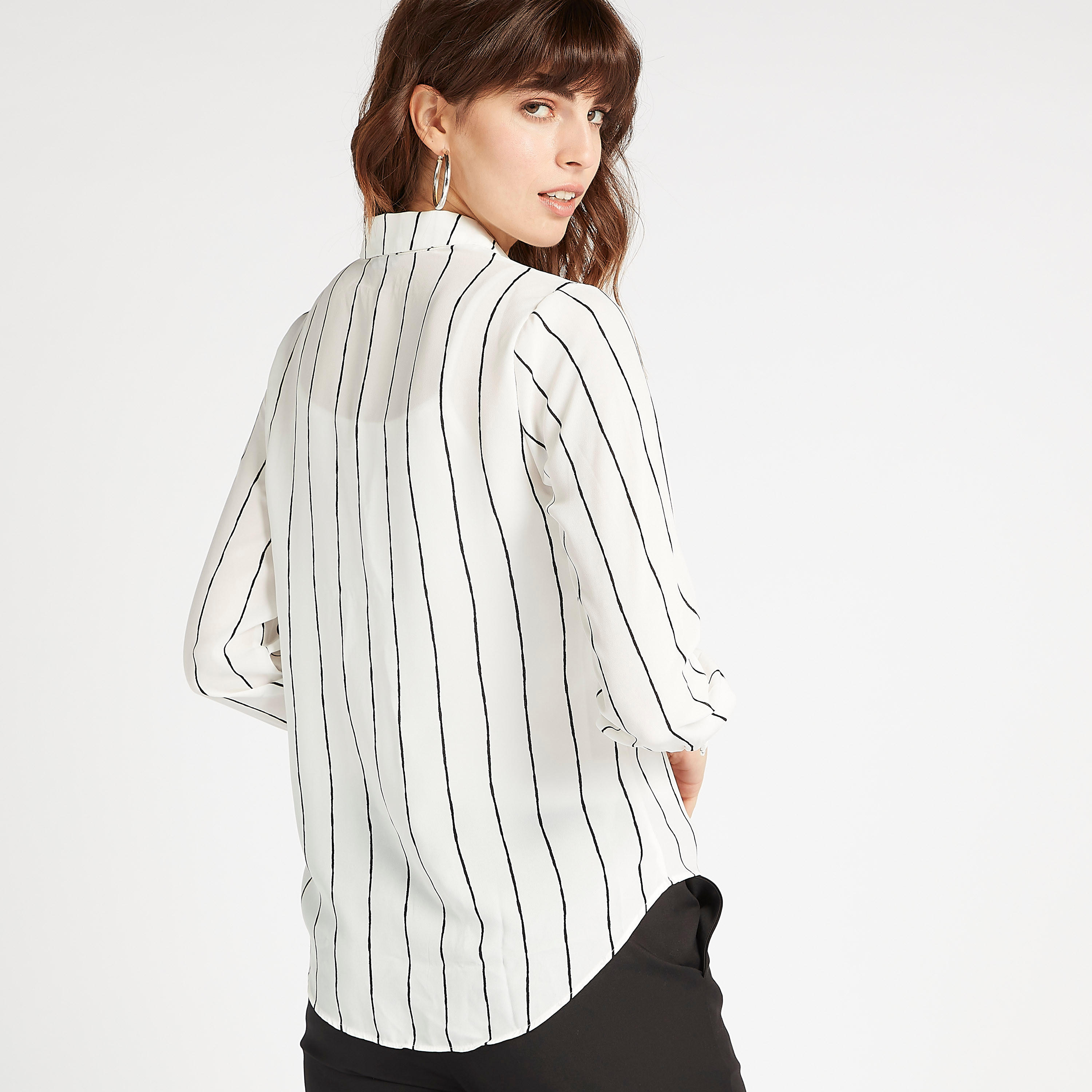 قميص مقلّم بياقة عادية وأكمام طويلة-women-clothing-shirtsandblouses-shirts-image-4