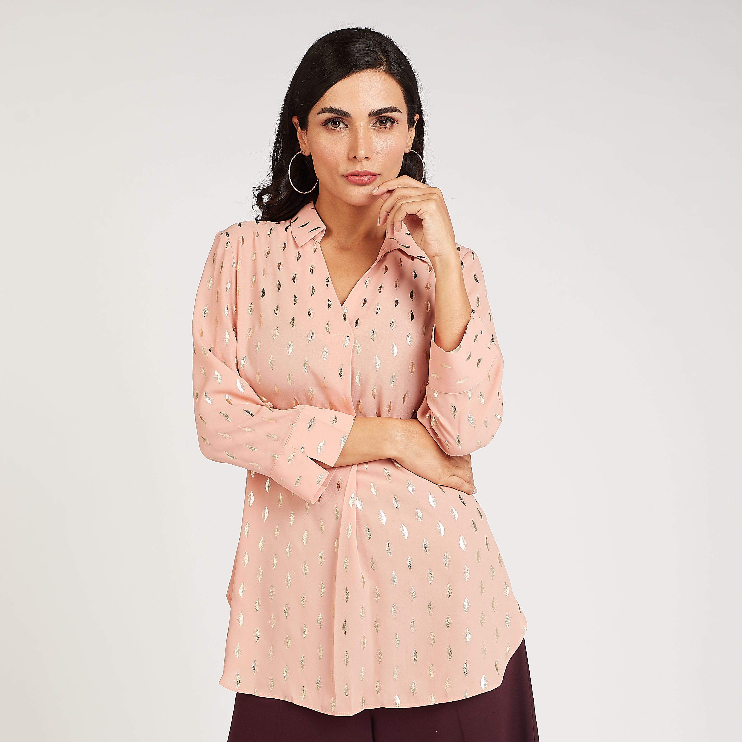 قميص مستدام بطبعات وياقة v وأكمام طويلة-women-clothing-shirtsandblouses-shirts-image-1