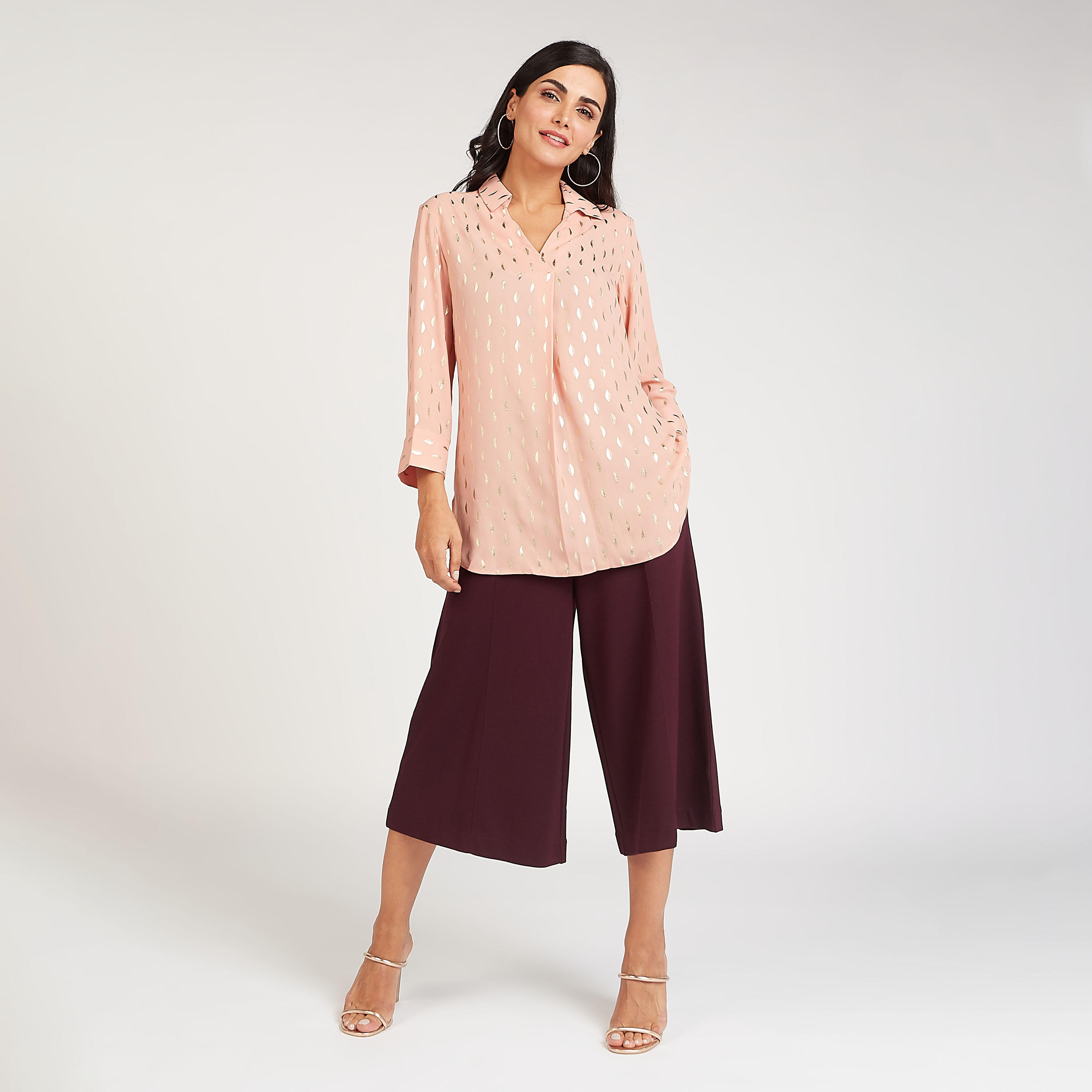 قميص مستدام بطبعات وياقة v وأكمام طويلة-women-clothing-shirtsandblouses-shirts-image-2
