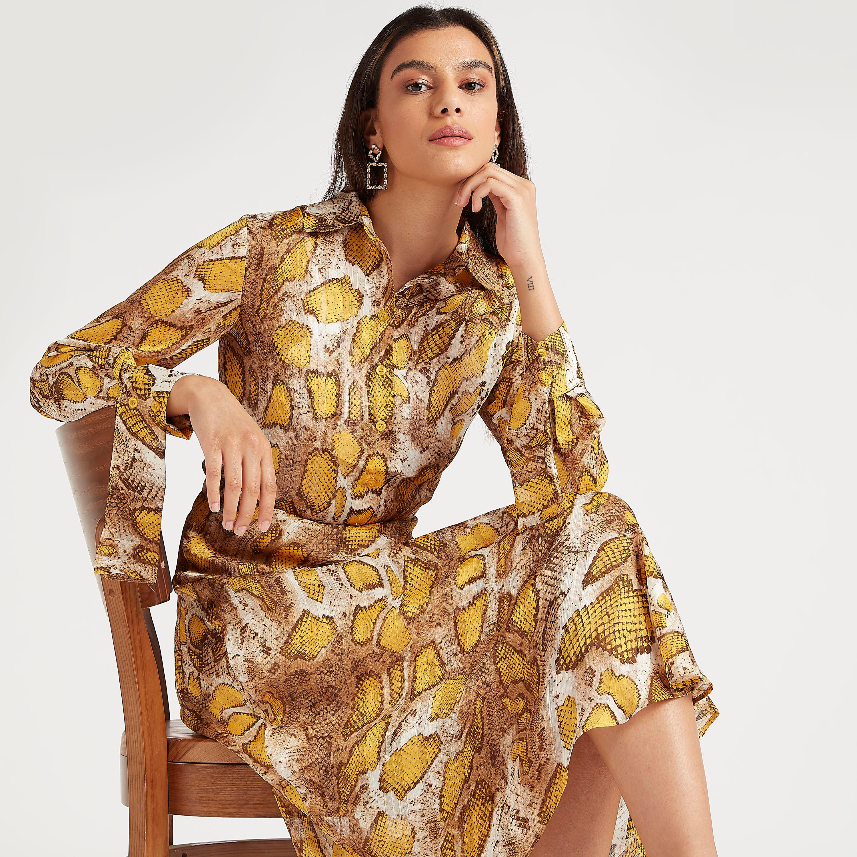 فستان بقصّة عادية وياقة عادية وأكمام طويلة وطبعات حيوانات-women-clothing-shirtsandblouses-blouses-image-1