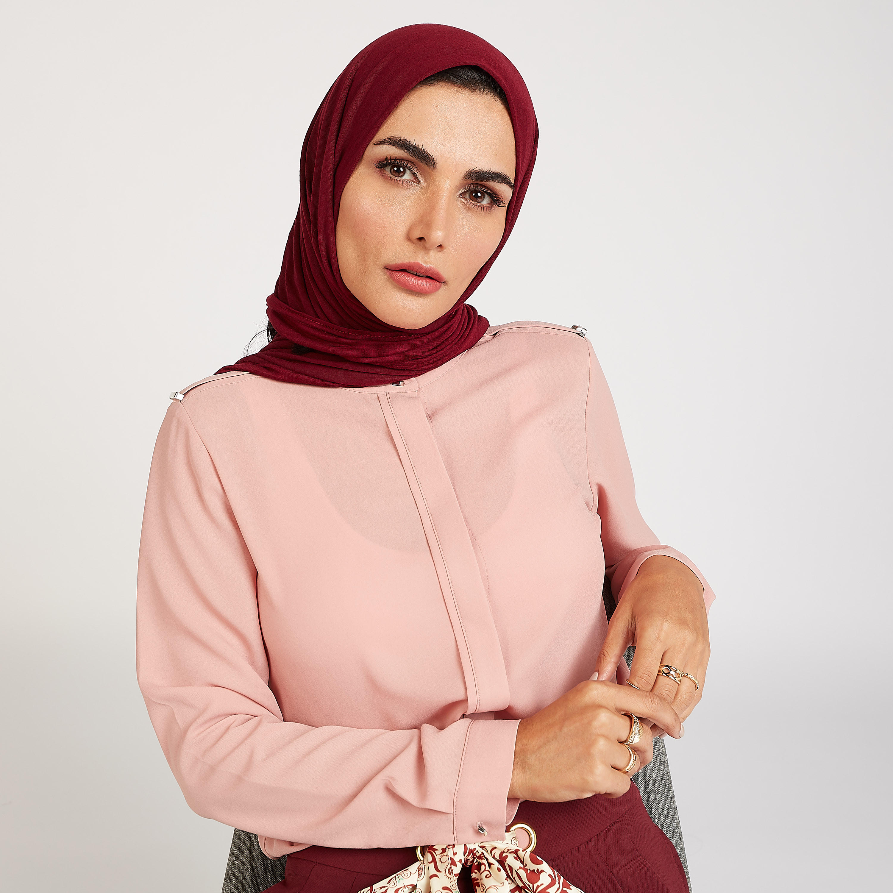 بلوزة مستدامة سادة بياقة ماندارين وأكمام طويلة-women-clothing-shirtsandblouses-blouses-image-4