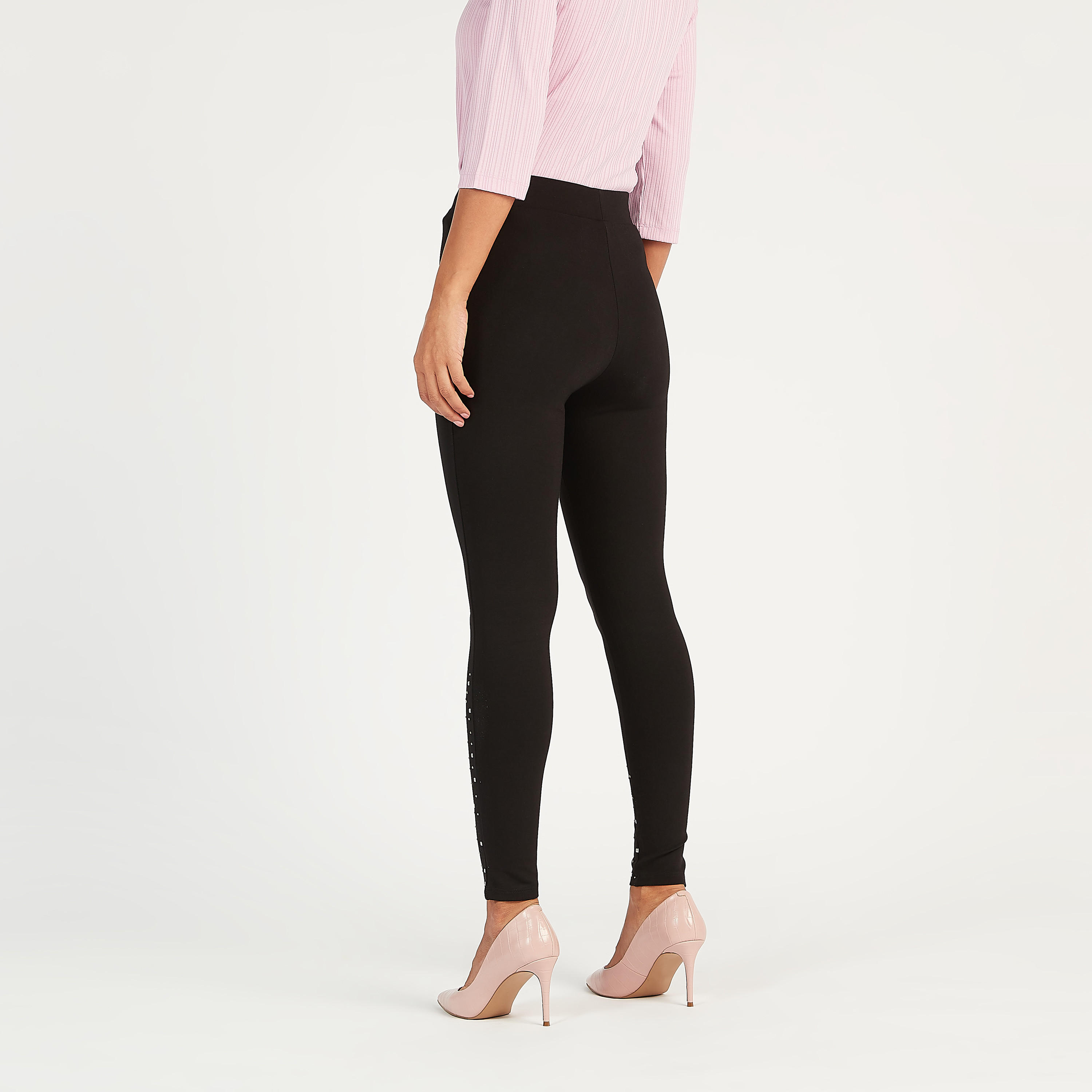 بنطلون تريقينز سادة بقصة سكيني وخصر مطاطي وتفاصيل مزينة-women-clothing-bottoms-leggings-image-4