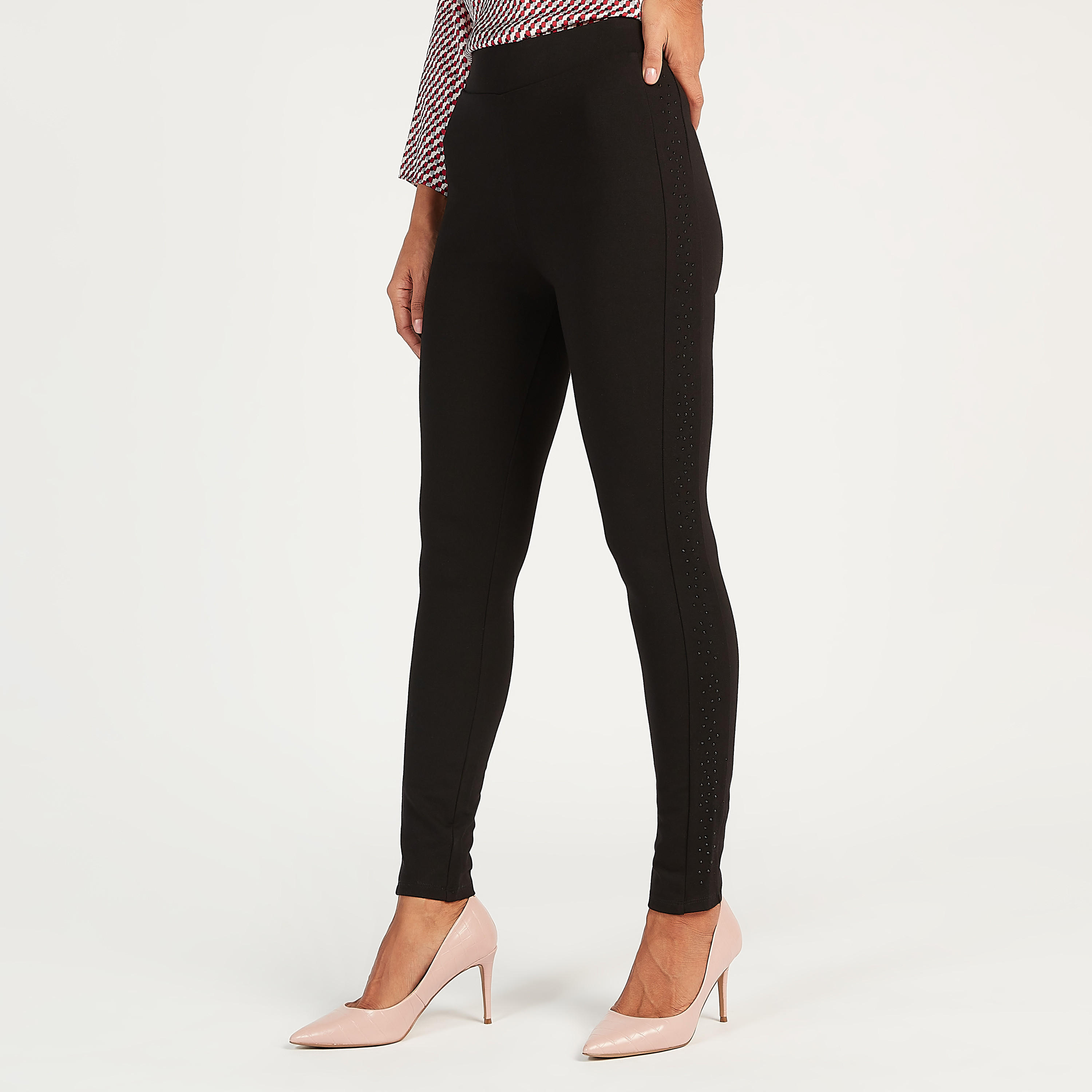 بنطلون تريقينز سادة بقصة سكيني وخصر مطاطي وتفاصيل مزينة-women-clothing-bottoms-leggings-image-1