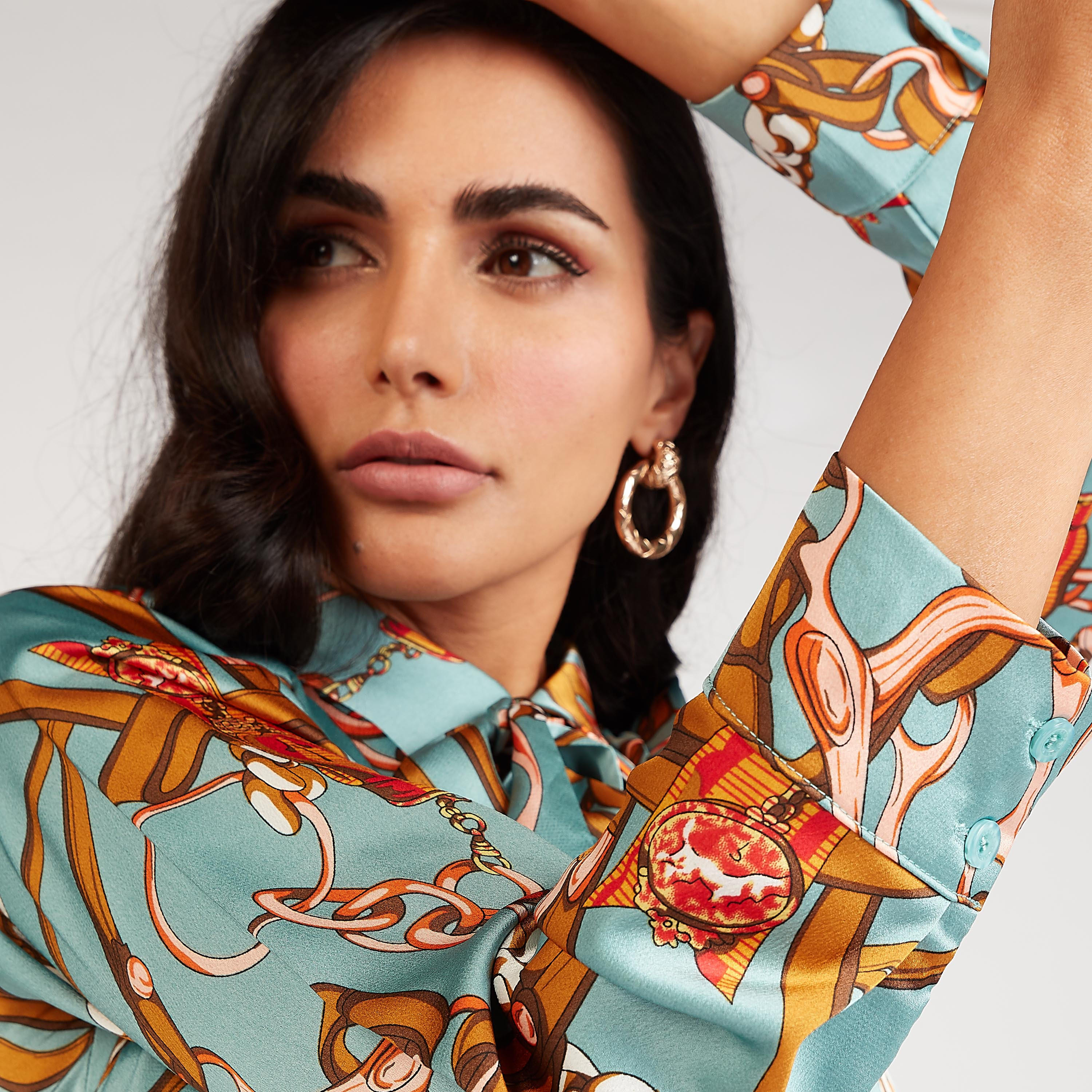 بلوزة مستدامة بطبعات وربطة عنق وأكمام طويلة-women-clothing-shirtsandblouses-blouses-image-3