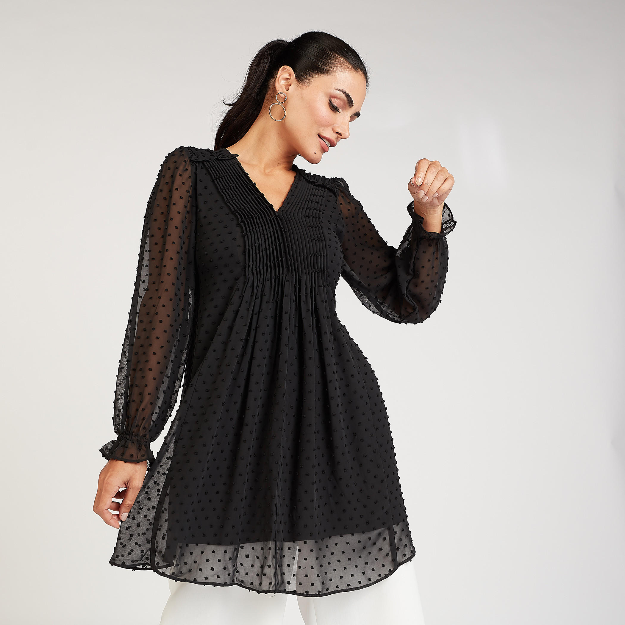 تونيك دوبي بارز الملمس بياقة v وأكمام بيشوب-women-clothing-shirtsandblouses-blouses-image-1