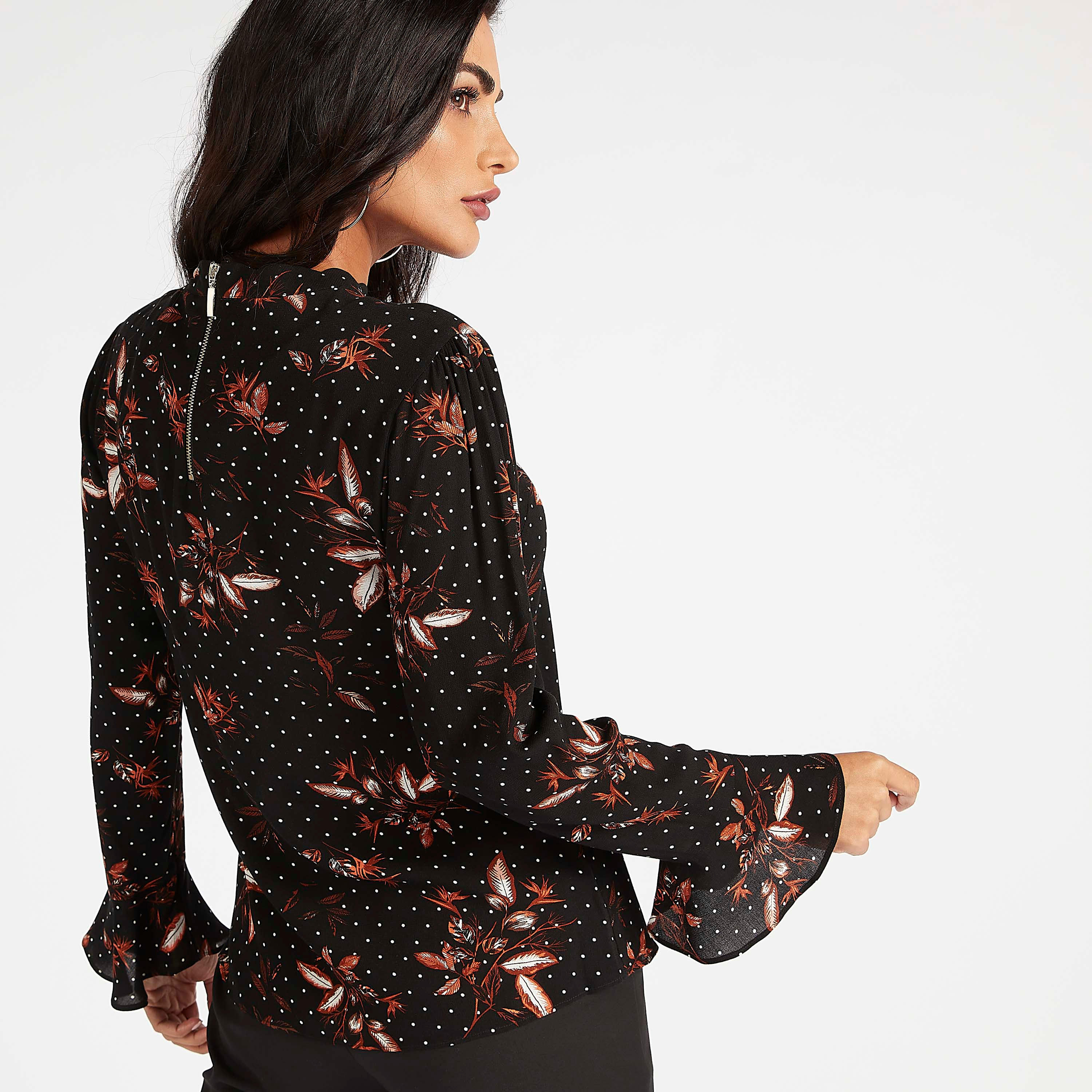 بلوزة بياقة عالية وأكمام واسعة وطبعات أزهار-women-clothing-shirtsandblouses-blouses-image-4