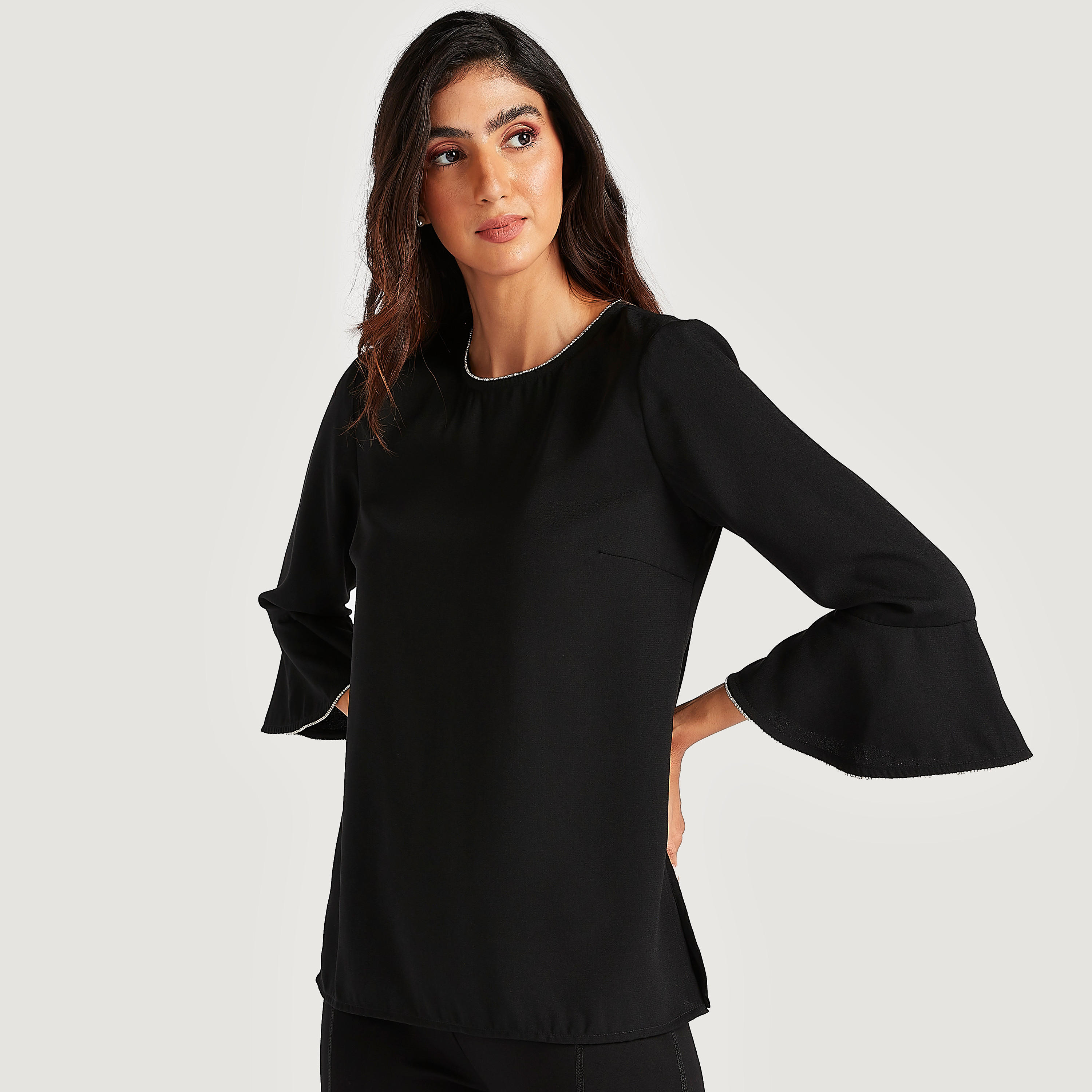 بلوزة بارزة الملمس بأكمام واسعة وياقة ضيقة-women-clothing-shirtsandblouses-blouses-image-1