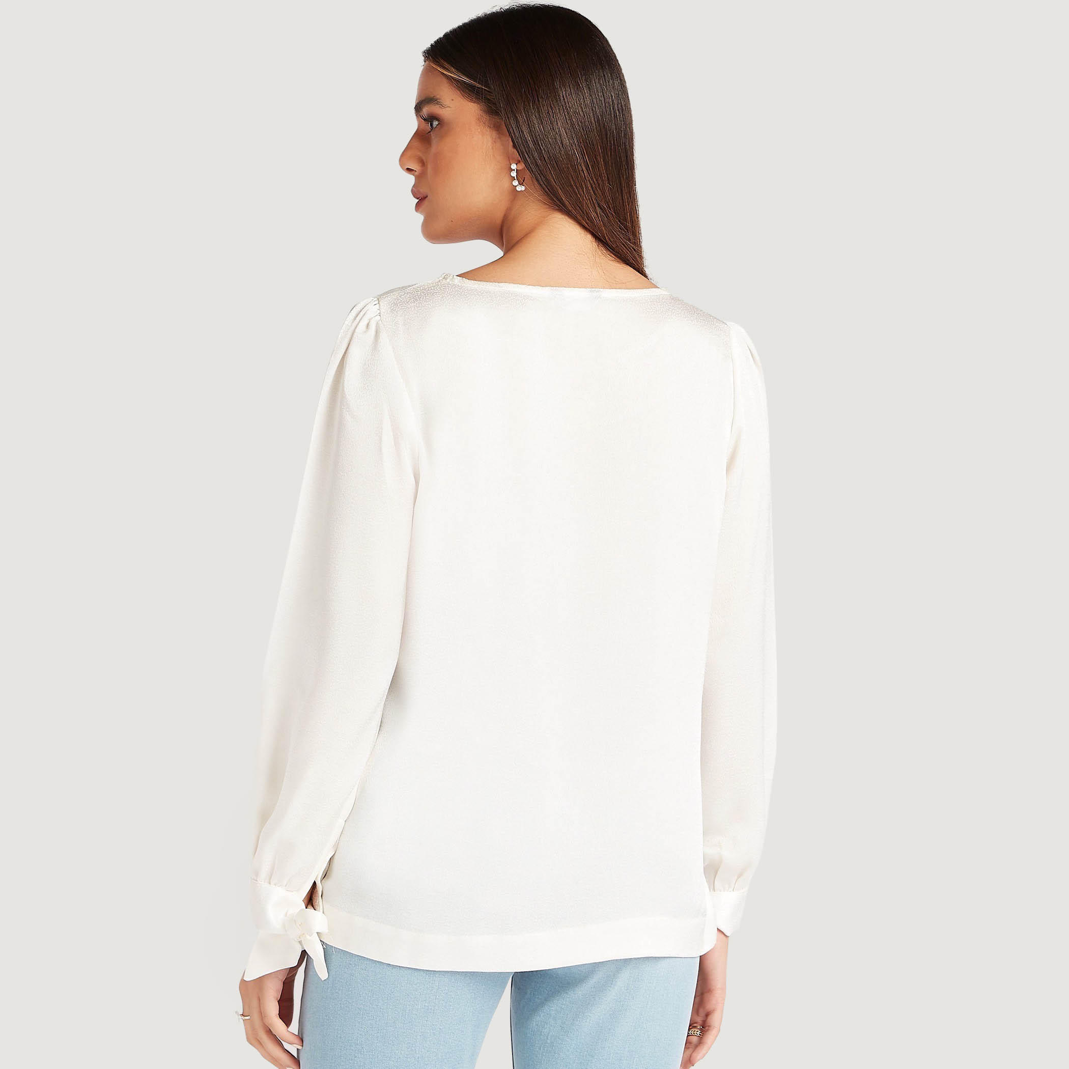 بلوزة بياقة مستديرة وأكمام طويلة وطبعات أزهار-women-clothing-shirtsandblouses-blouses-image-4