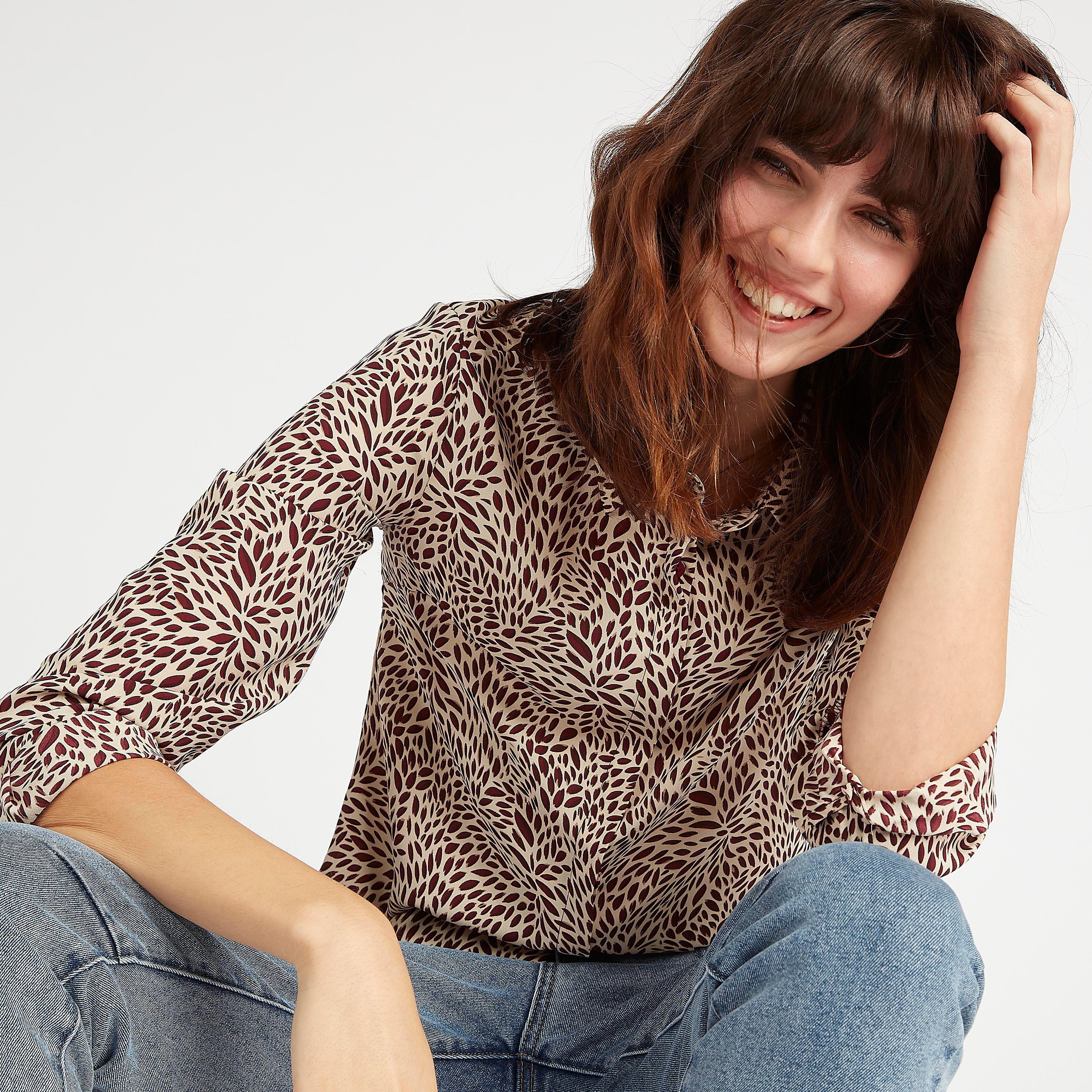 قميص بطبعات أزهار وياقة عادية وأكمام طويلة-women-clothing-shirtsandblouses-shirts-image-3