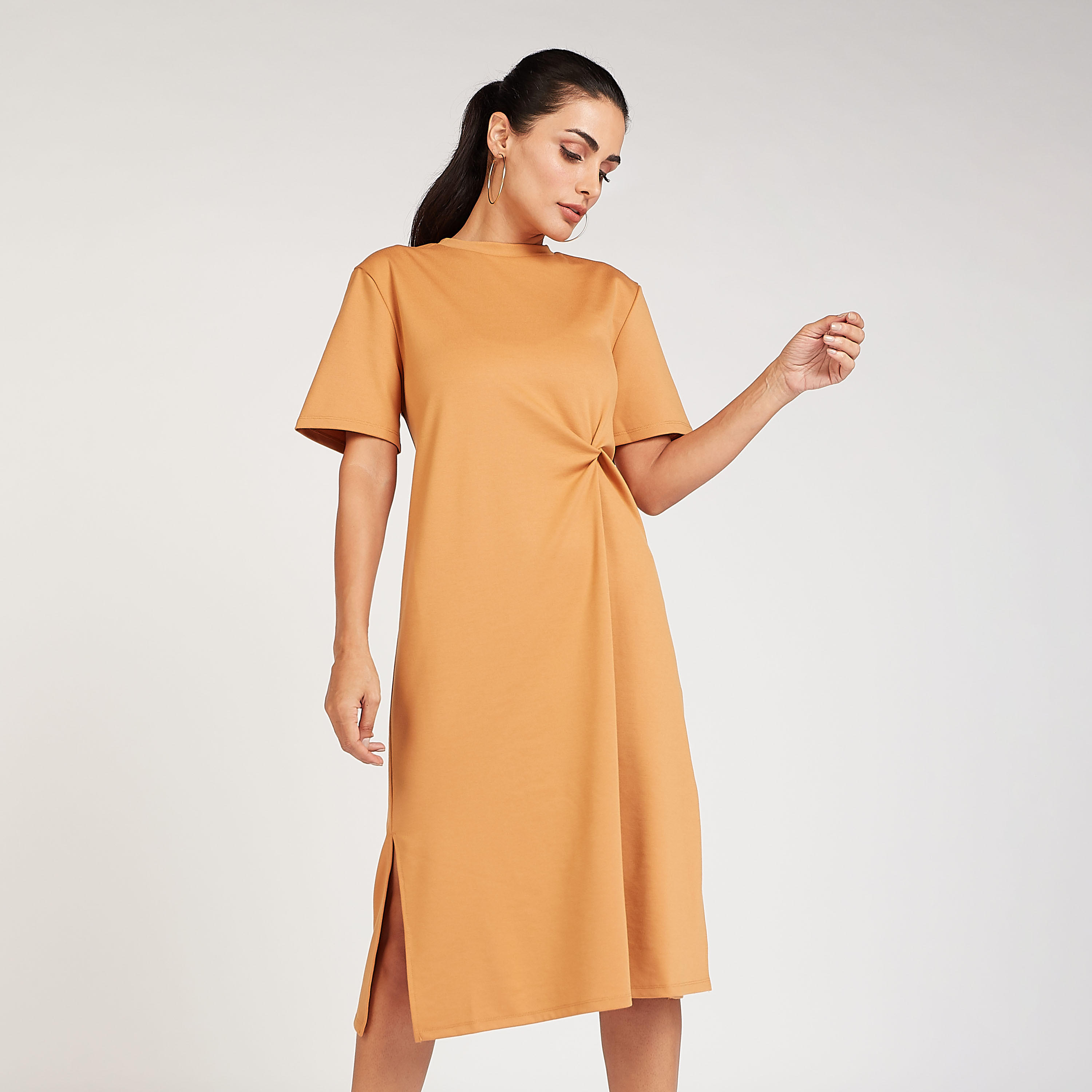 فستان رسمي واسع ميدي سادة بأكمام قصيرة وفتحة جانبيّة-women-clothing-dresses-image-1