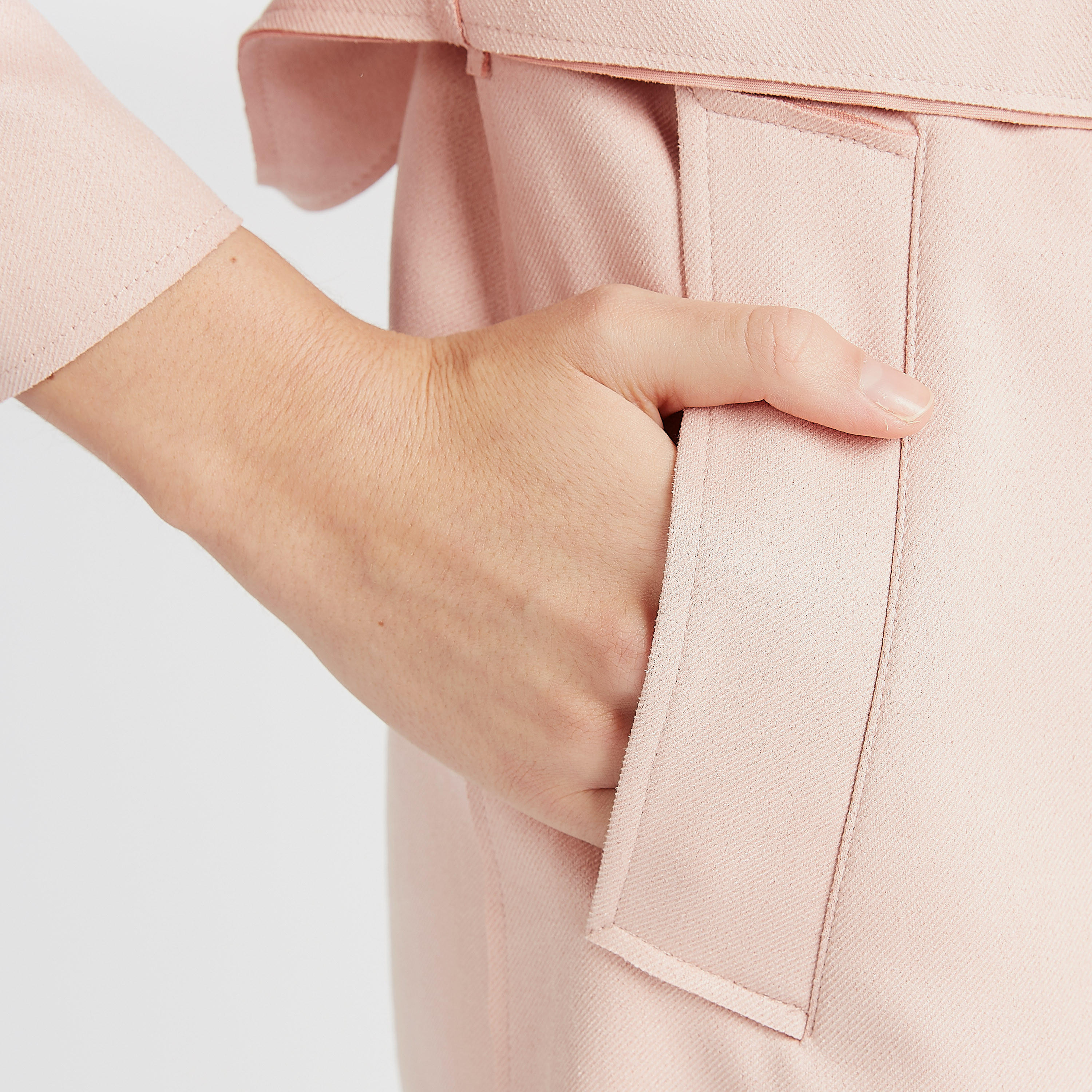 معطف سادة بحزام على الخصر وجيوب-women-clothing-coatsandjackets-coats-image-7
