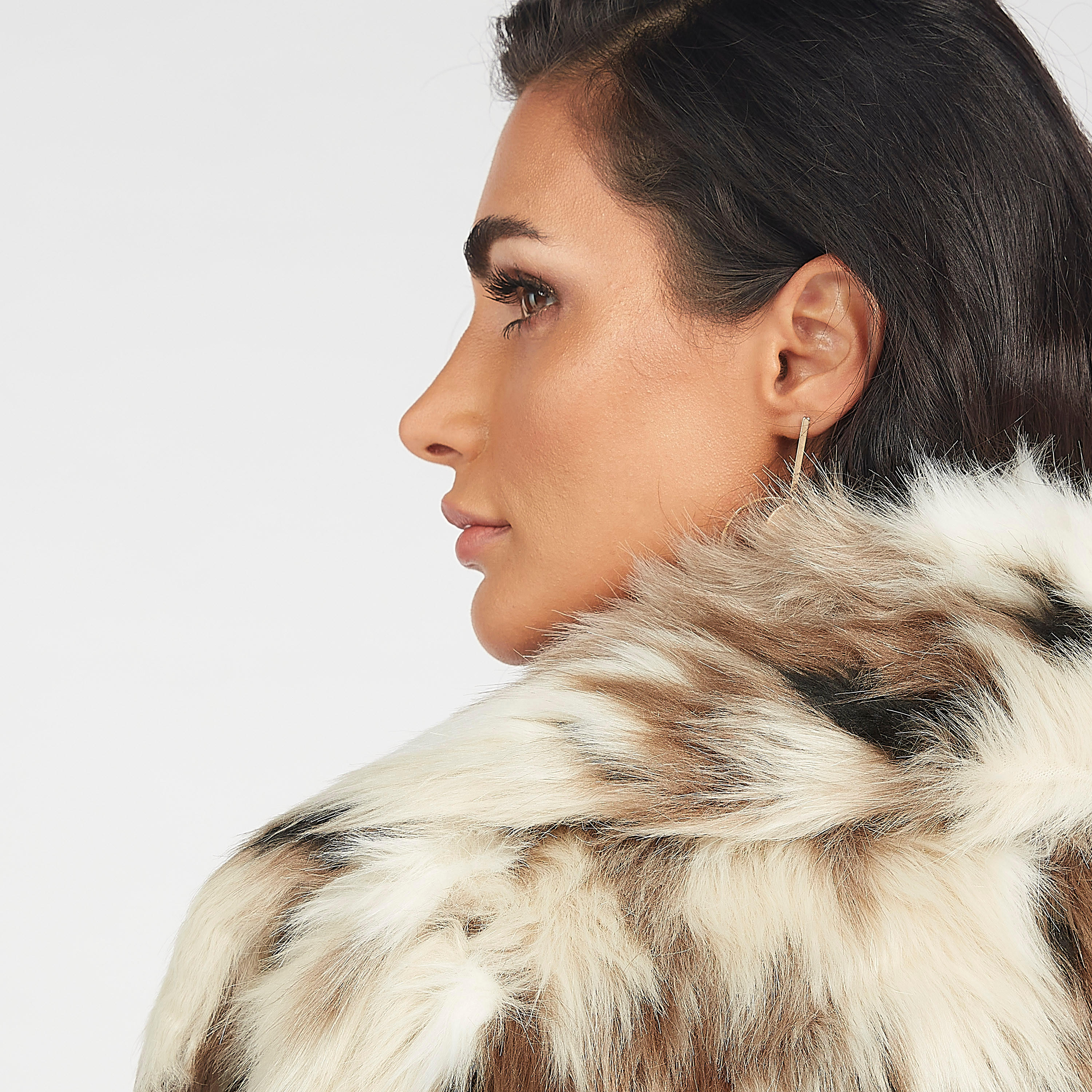 جاكيت بياقة عادية وتفاصيل ناعمة وأكمام طويلة-women-winterwear-coatsandjackets-jackets-image-10