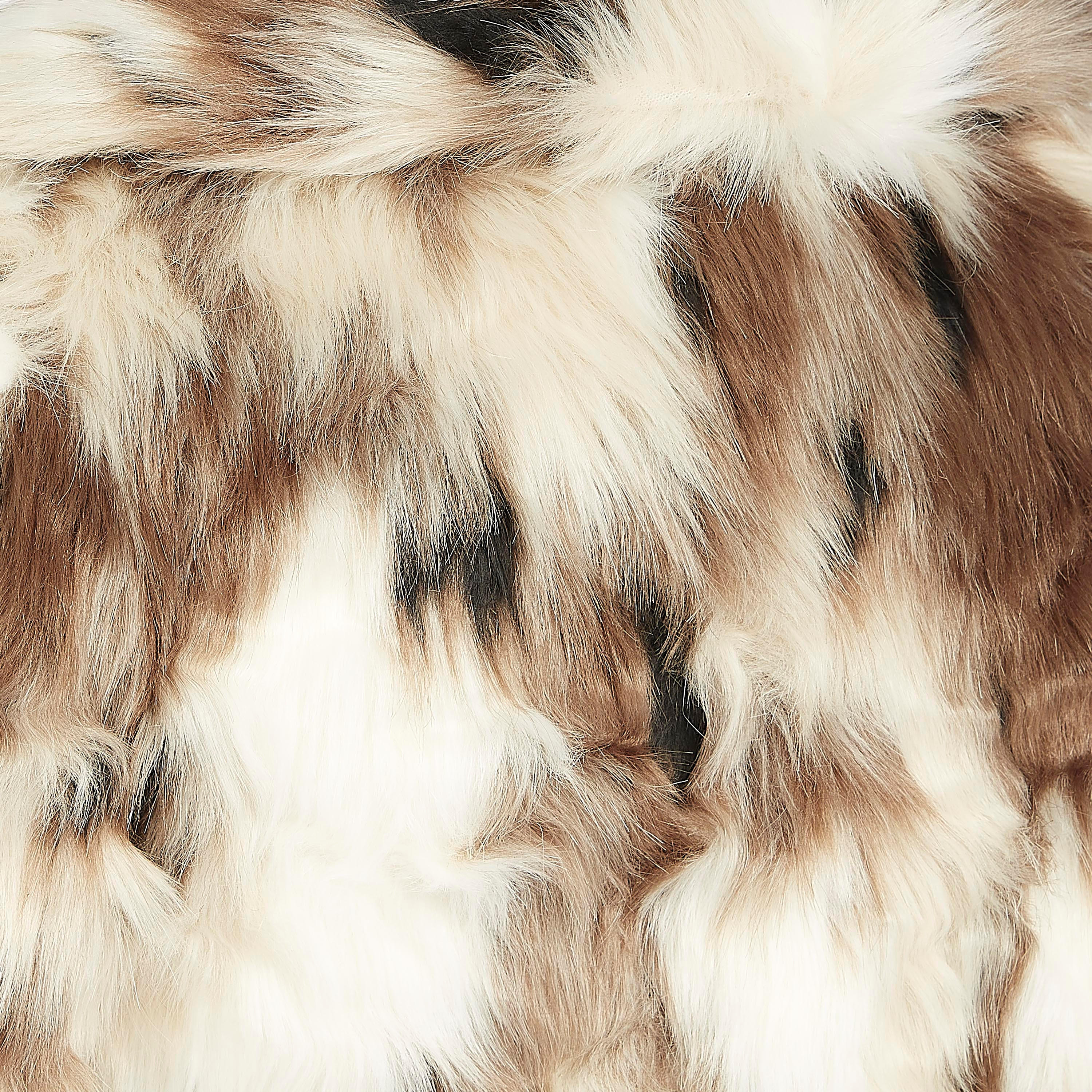 جاكيت بياقة عادية وتفاصيل ناعمة وأكمام طويلة-women-winterwear-coatsandjackets-jackets-image-9