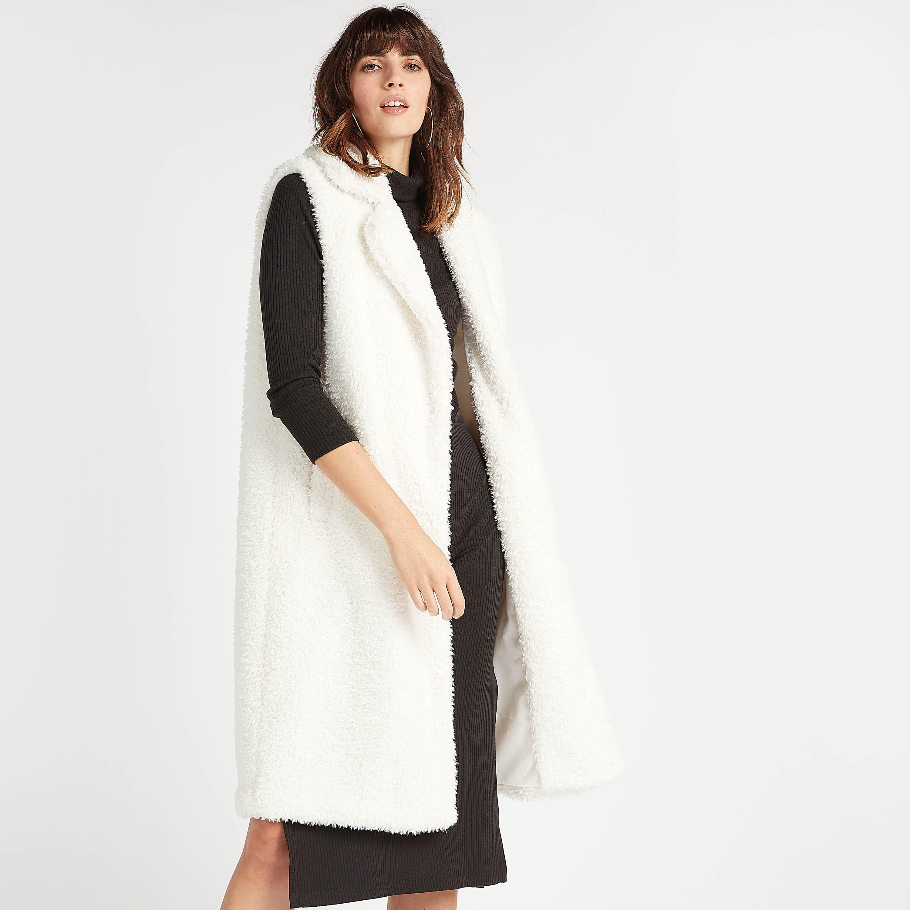فيست فرو طويل دون أكمام بياقة عادية وجيوب-women-winterwear-coatsandjackets-jackets-image-2