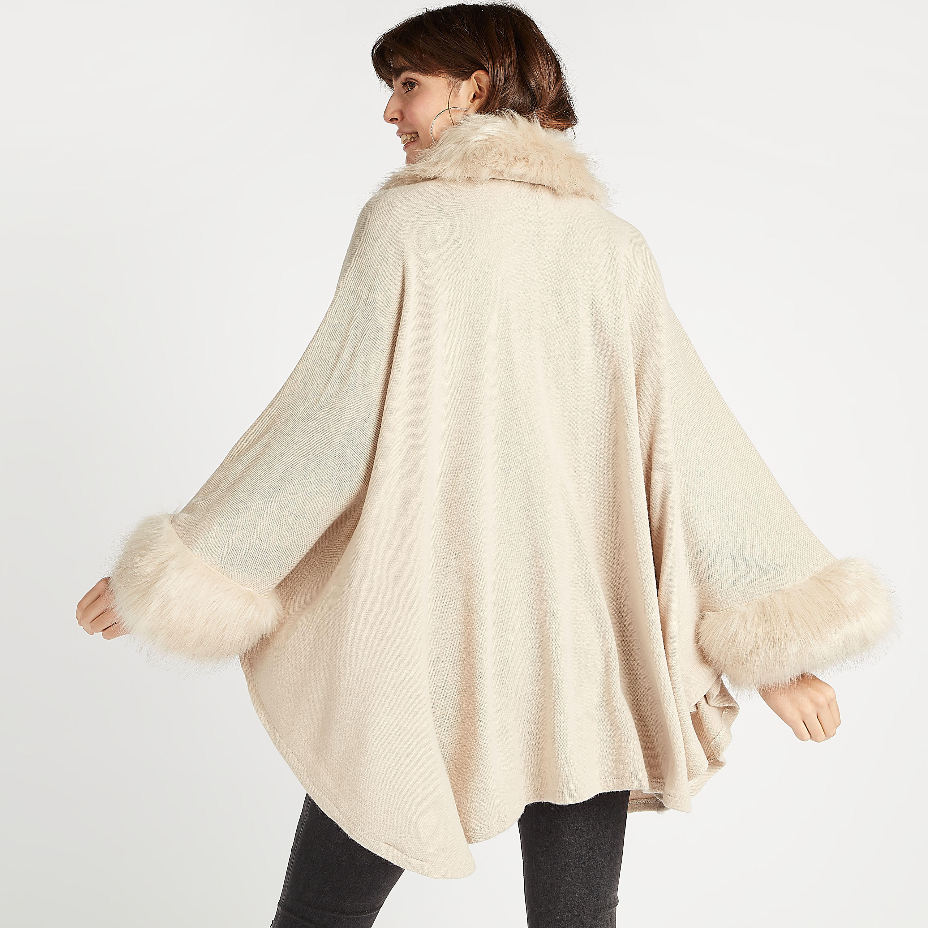 Textured Open Front Poncho with Faux Fur Detail-women-winterwear-coatsandjackets-jackets-image-4