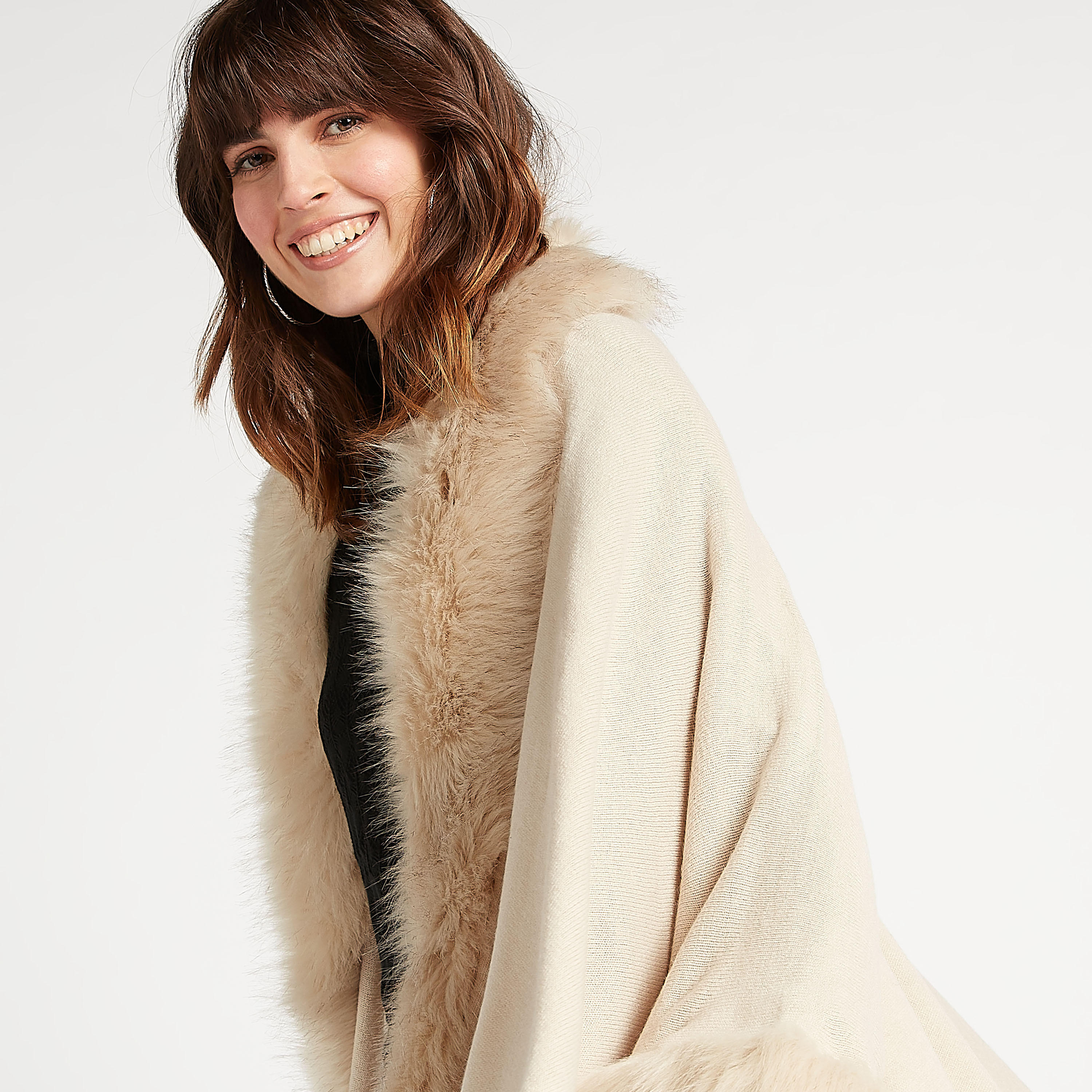 Textured Open Front Poncho with Faux Fur Detail-women-winterwear-coatsandjackets-jackets-image-6