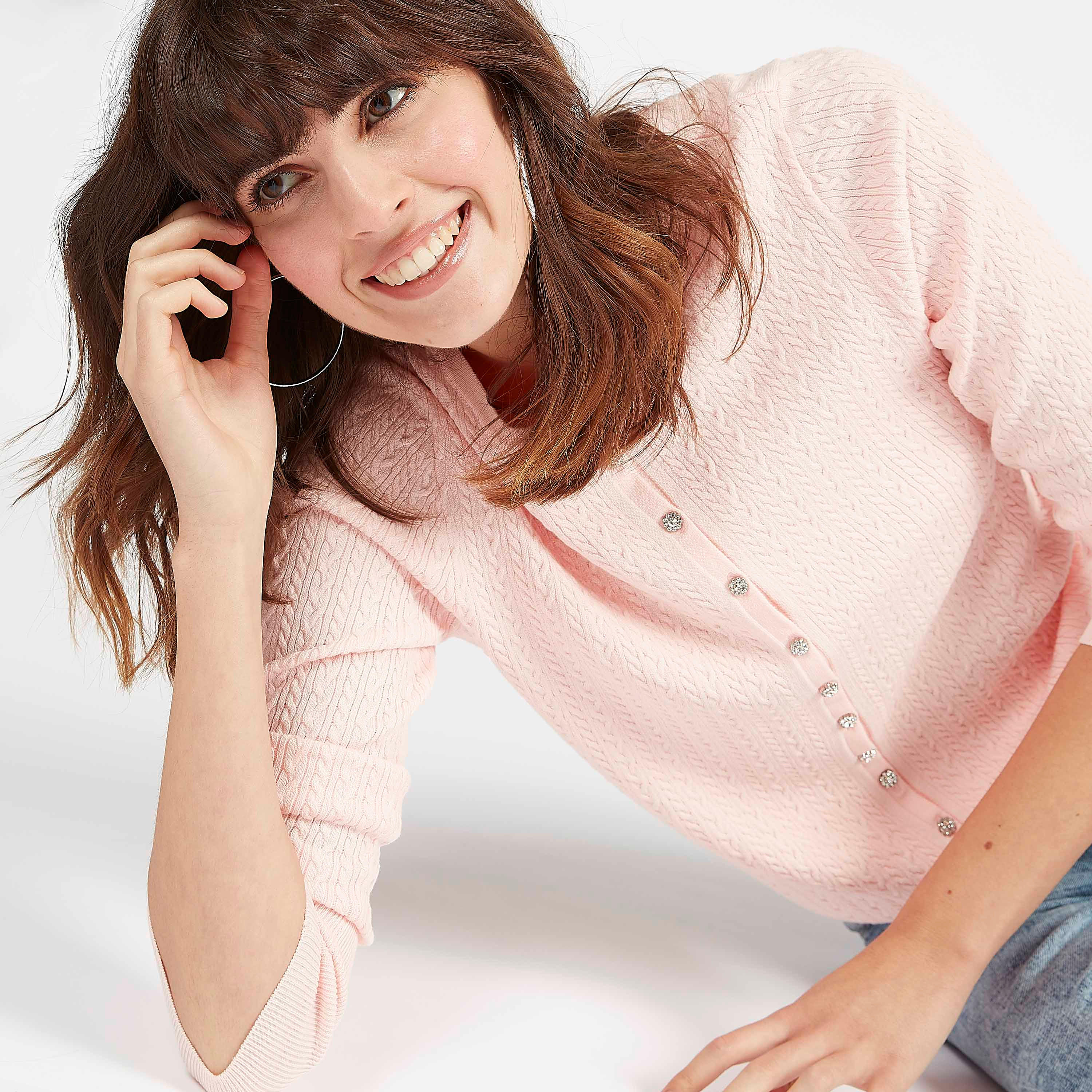 كارديجان بارز الملمس بأكمام طويلة وأزرار مرصّعة-women-winterwear-cardigansandjumpers-cardigans-image-2