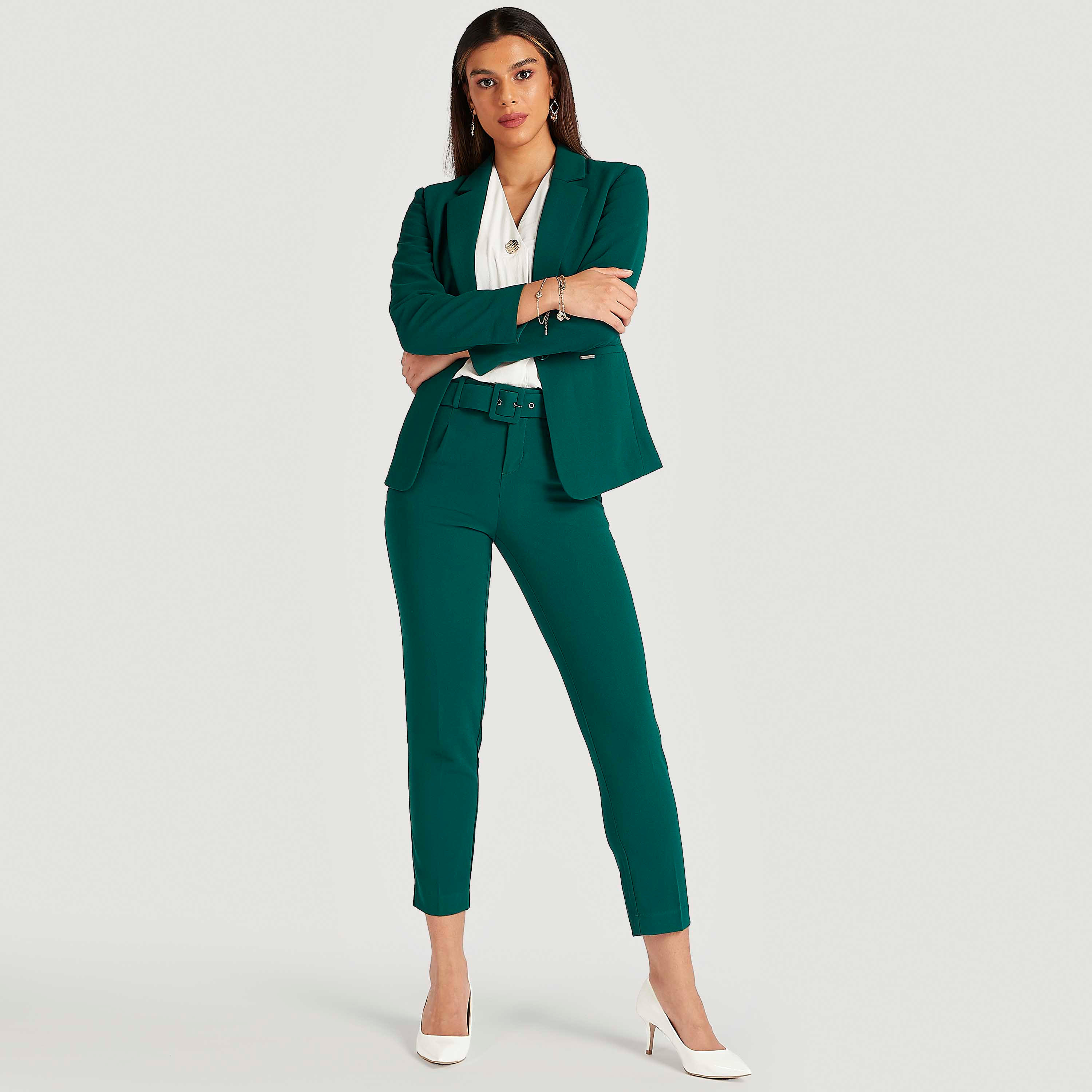 بليزر سادة بقصّة سليم وأكمام طويلة-women-clothing-coatsandjackets-blazers-image-6