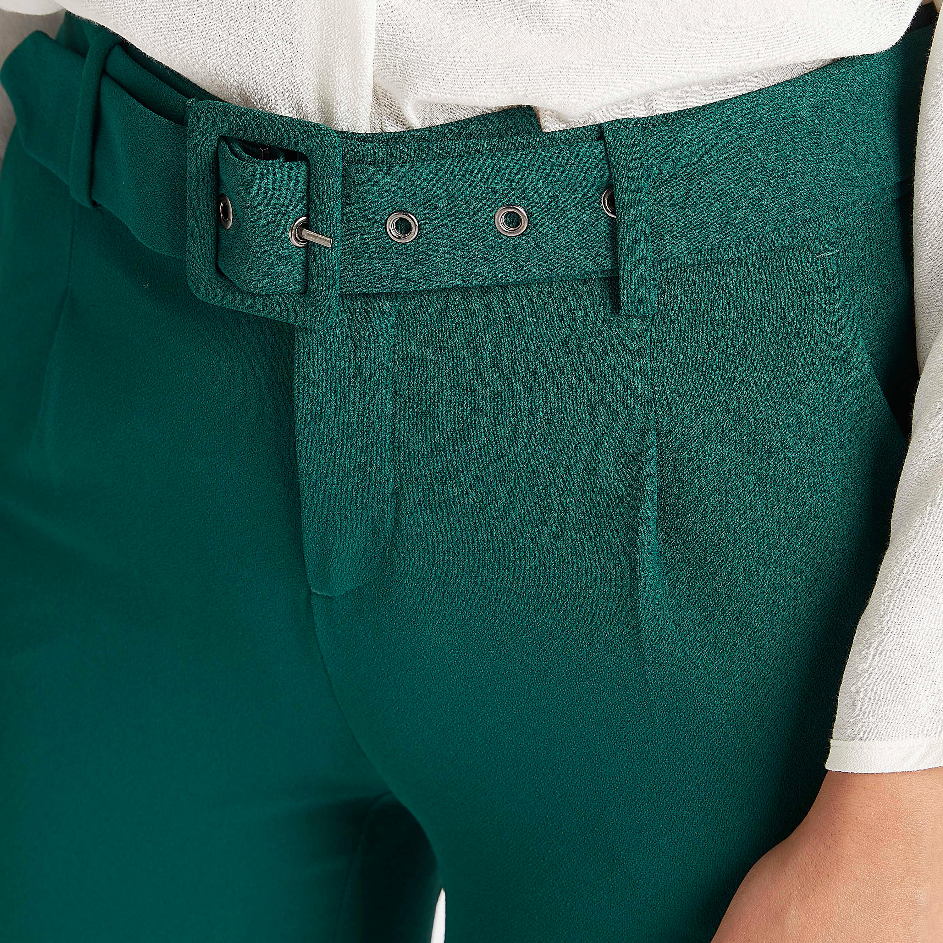 بنطلون سادة بقصّة سليم وخصر متوسّط الارتفاع وجيوب وحزام-women-clothing-bottoms-trousers-image-3