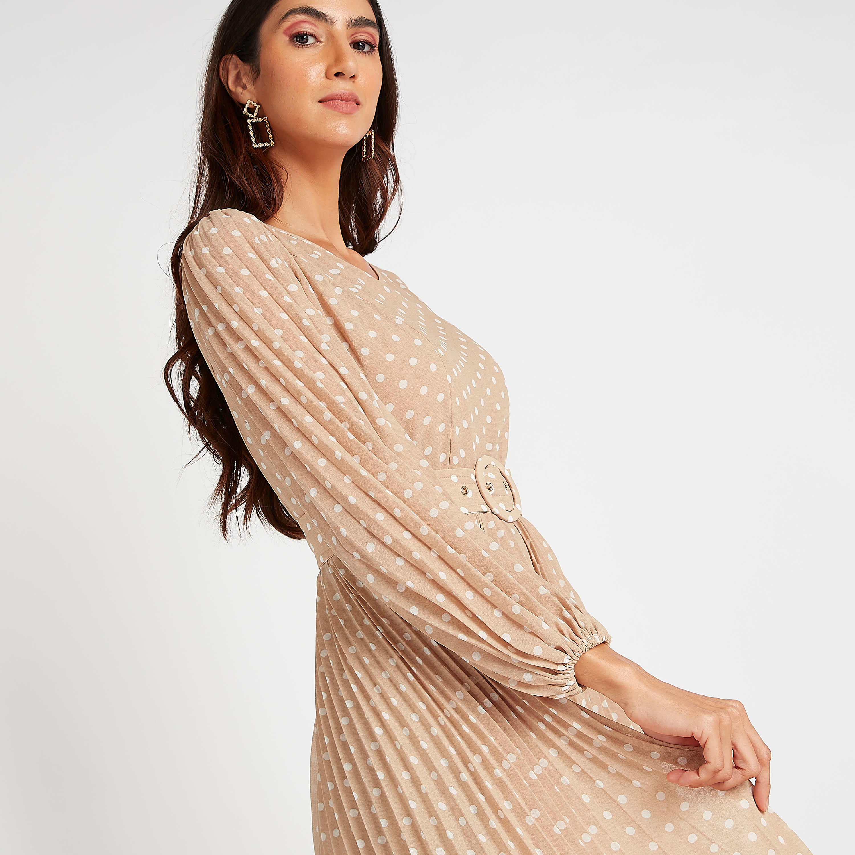 فستان طويل إيه لاين منقّط بأكمام طويلة وحزام-women-clothing-dresses-image-3