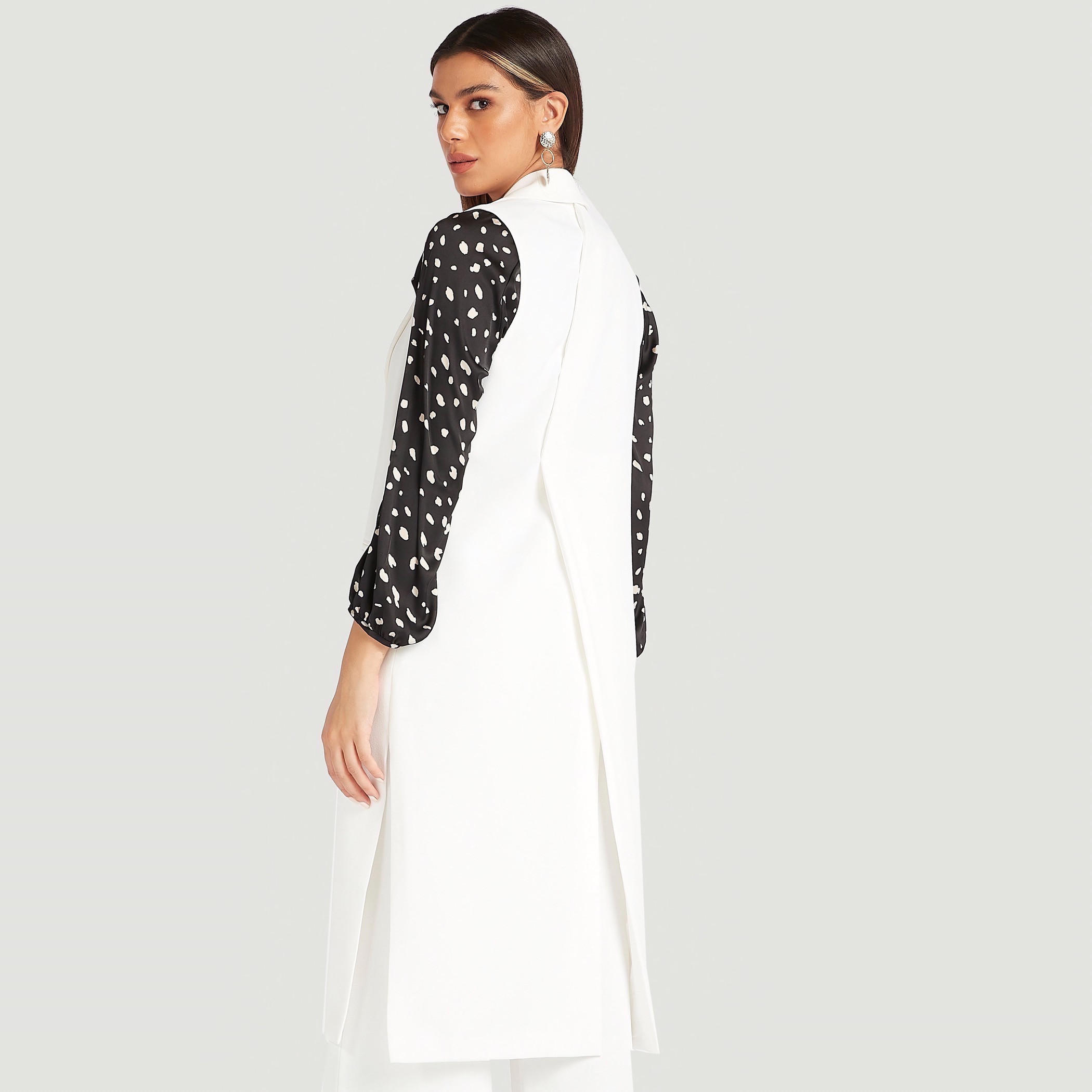 Sleeveless Trench Coat with Side Slits-women-clothing-coatsandjackets-coats-image-4
