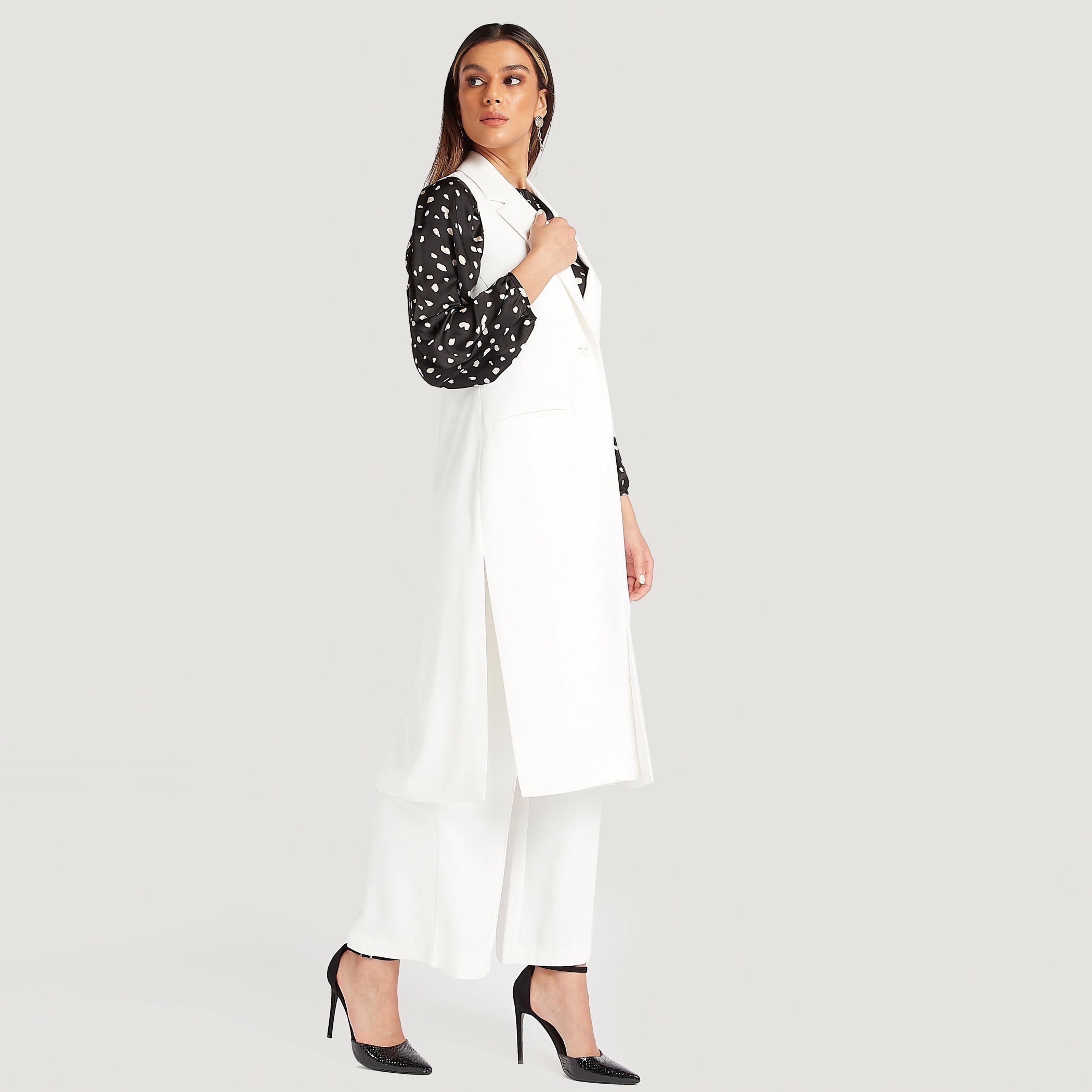 Sleeveless Trench Coat with Side Slits-women-clothing-coatsandjackets-coats-image-5