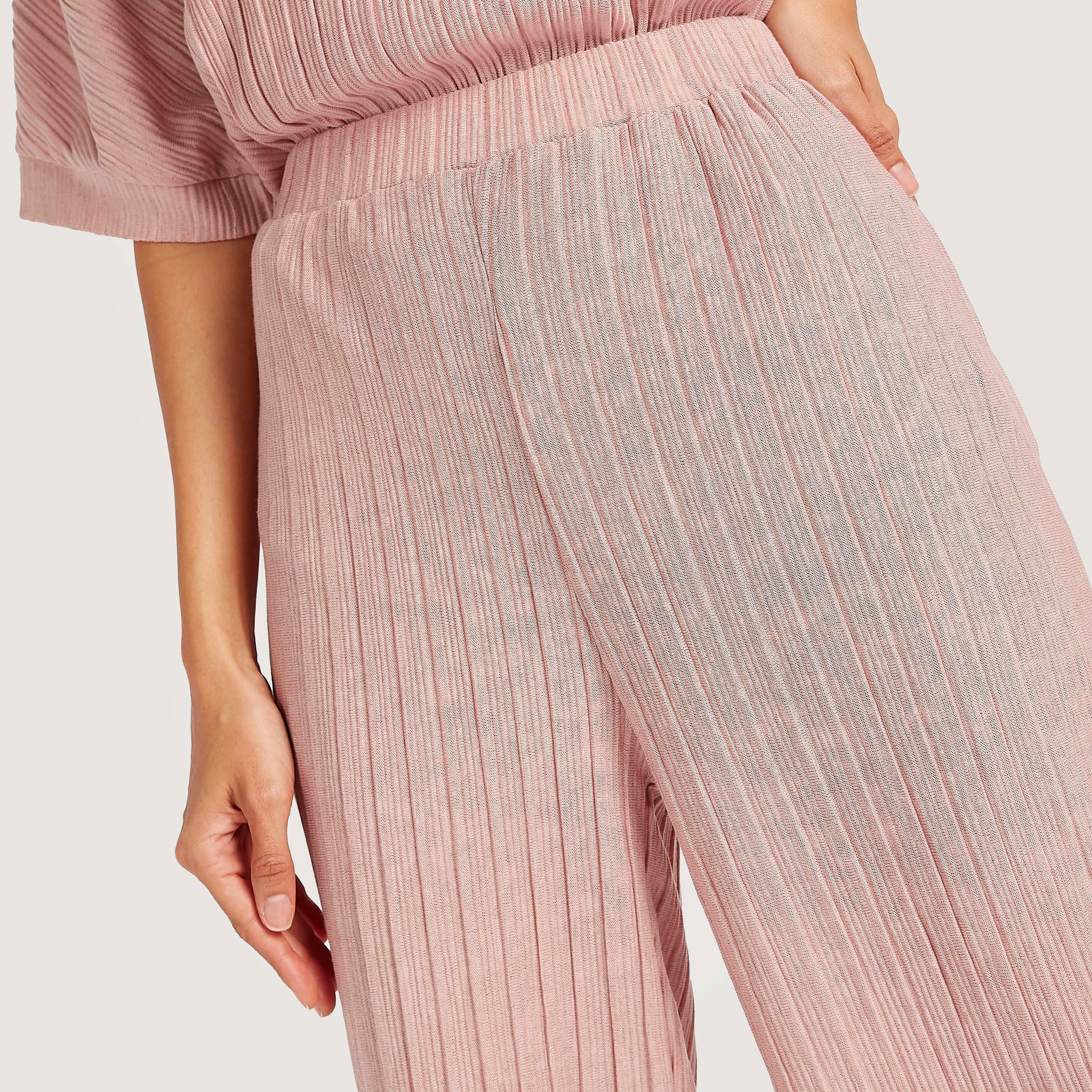 بنطلون بالازو بارز الملمس بخصر مطاطي-women-clothing-bottoms-trousers-image-4
