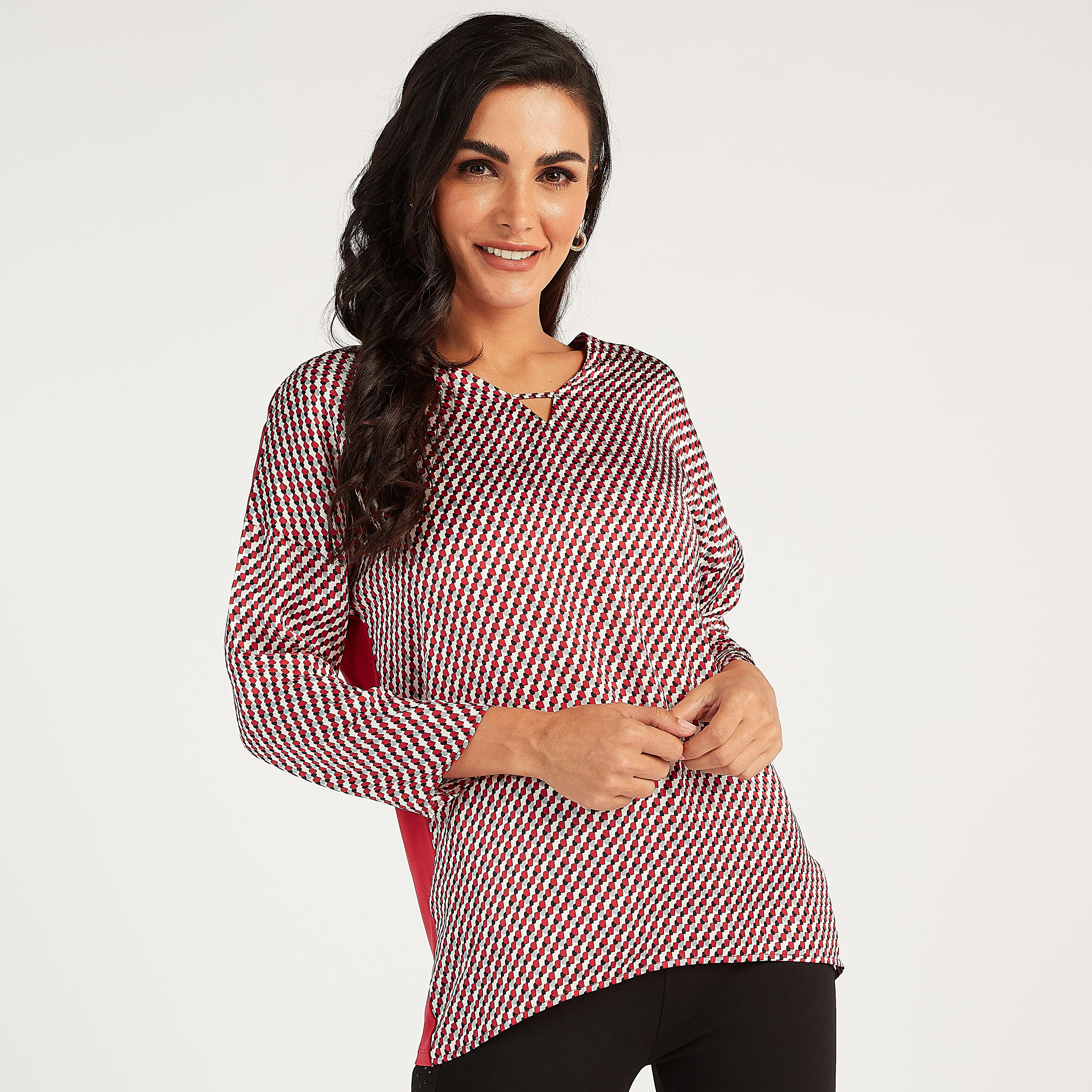 بلوزة بأكمام طويلة وطبعات وياقة v-women-clothing-shirtsandblouses-blouses-image-5